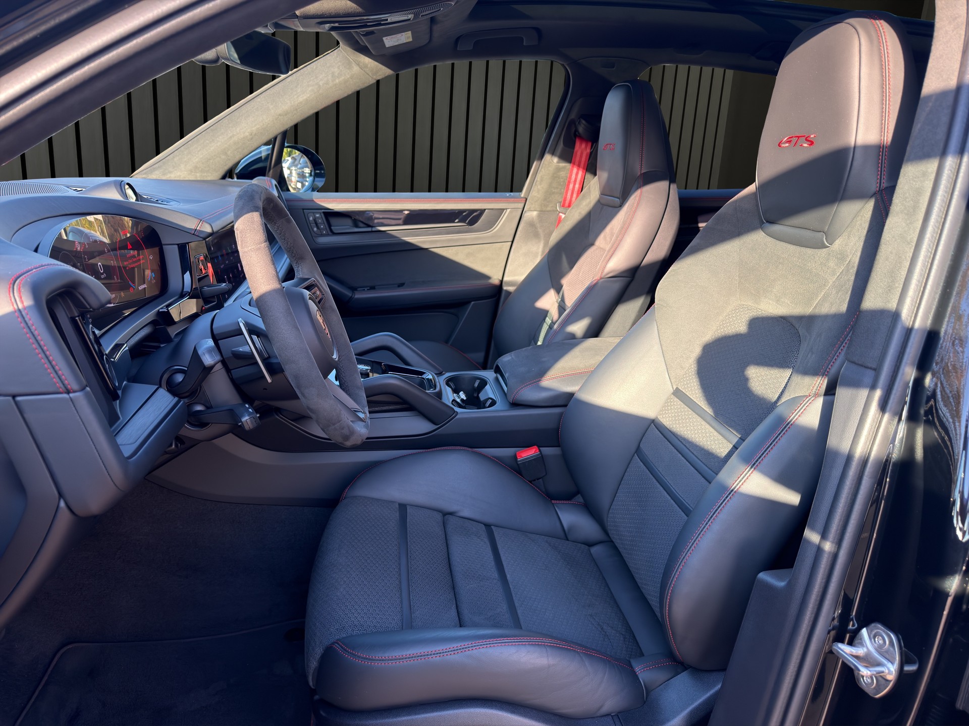PORSCHE Cayenne GTS-image-9