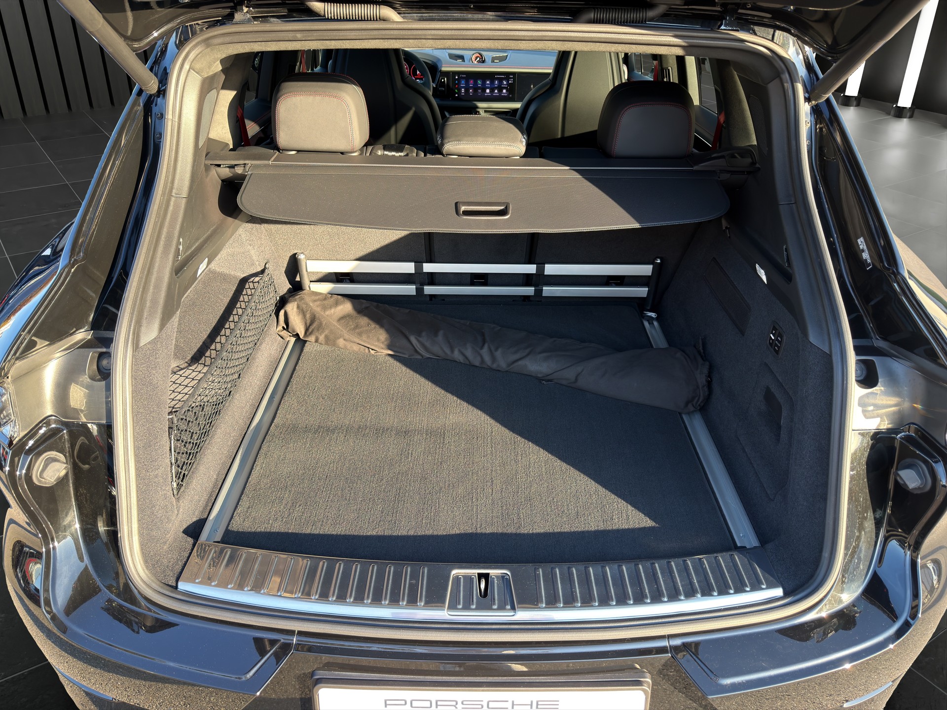 PORSCHE Cayenne GTS-image-18