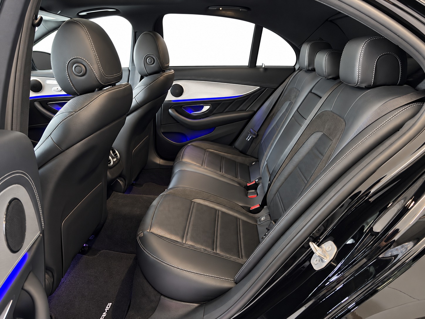 MERCEDES-BENZ E 43 AMG 4 Matic 9G-Tronic-image-17