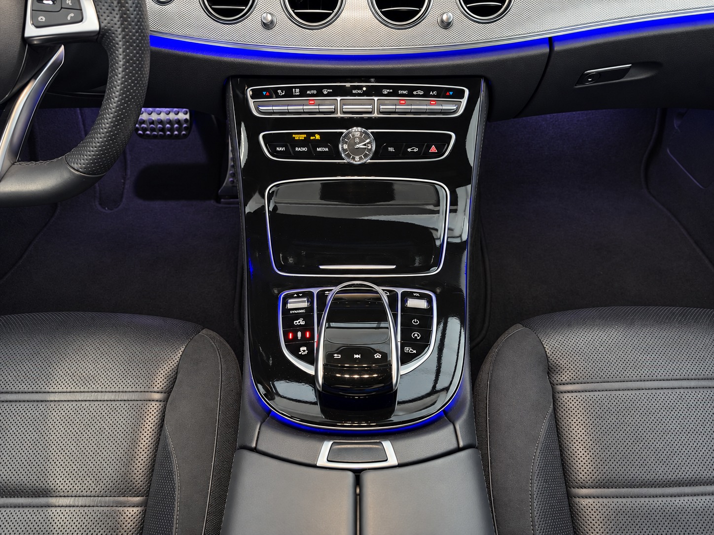 MERCEDES-BENZ E 43 AMG 4 Matic 9G-Tronic-image-16