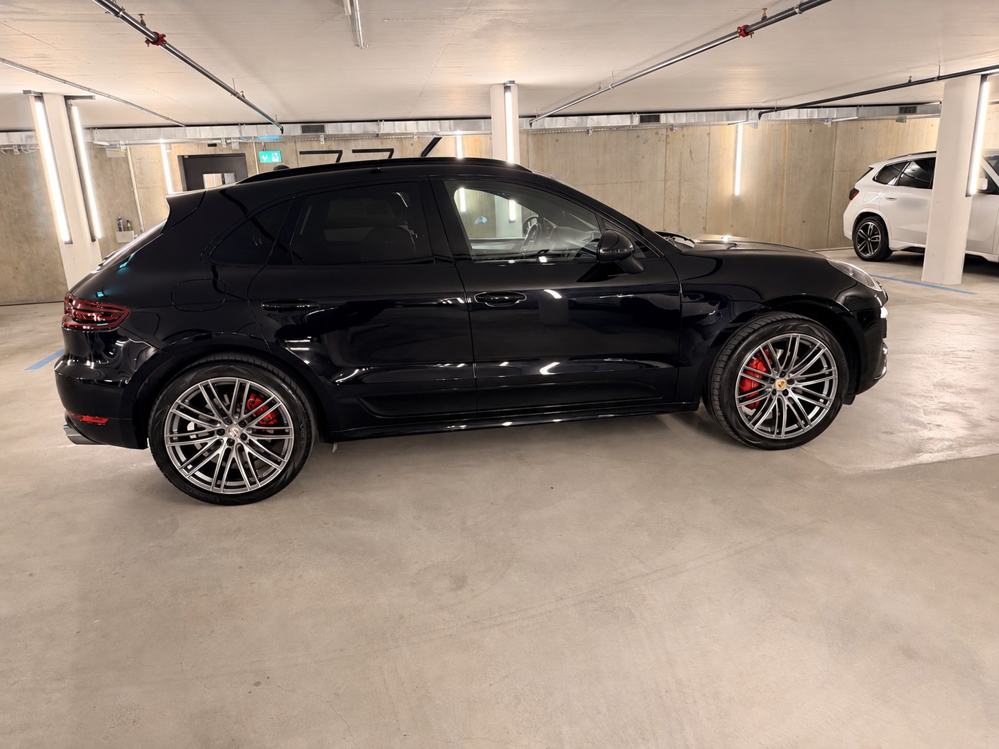 PORSCHE 3.6 V6 Turbo-image-2