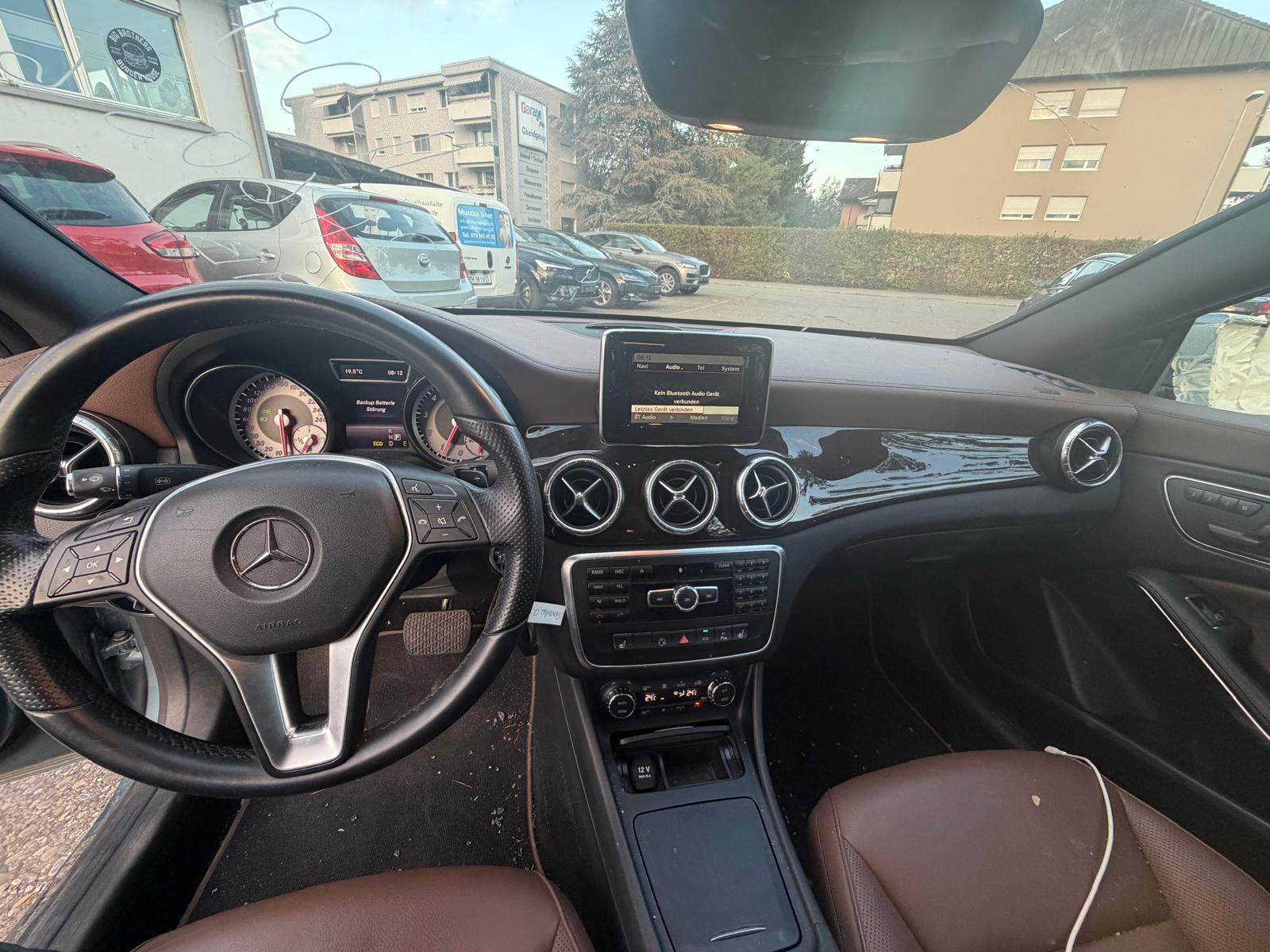 MERCEDES-BENZ CLA 200 Urban 7G-DCT-image-7