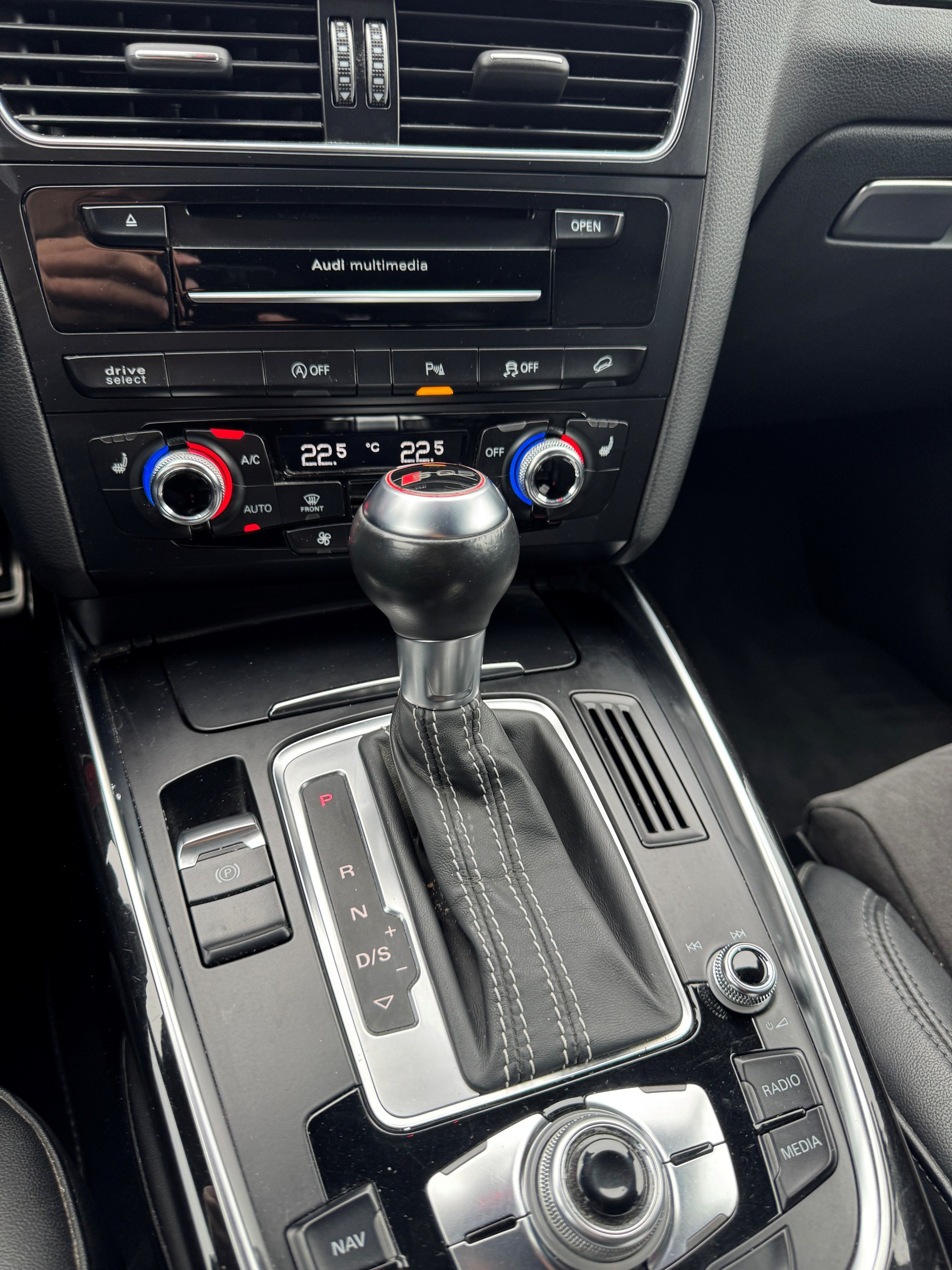 AUDI SQ5 3.0 TDI quattro tiptronic-image-6