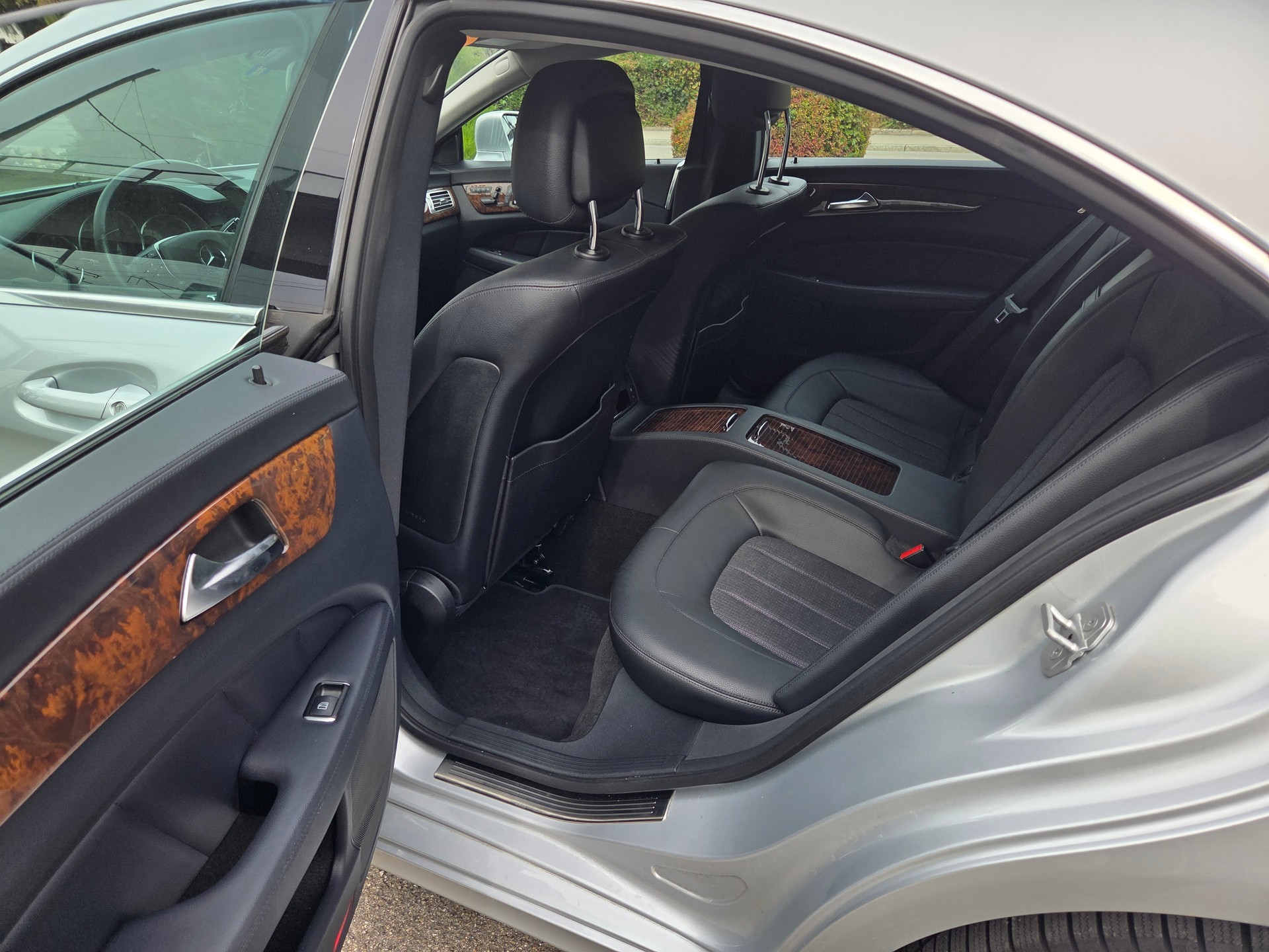 MERCEDES-BENZ CLS 350 7G-Tronic-image-11