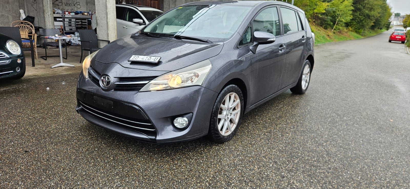 TOYOTA Verso 2.2 D-CAT Sol Automatic-image-3