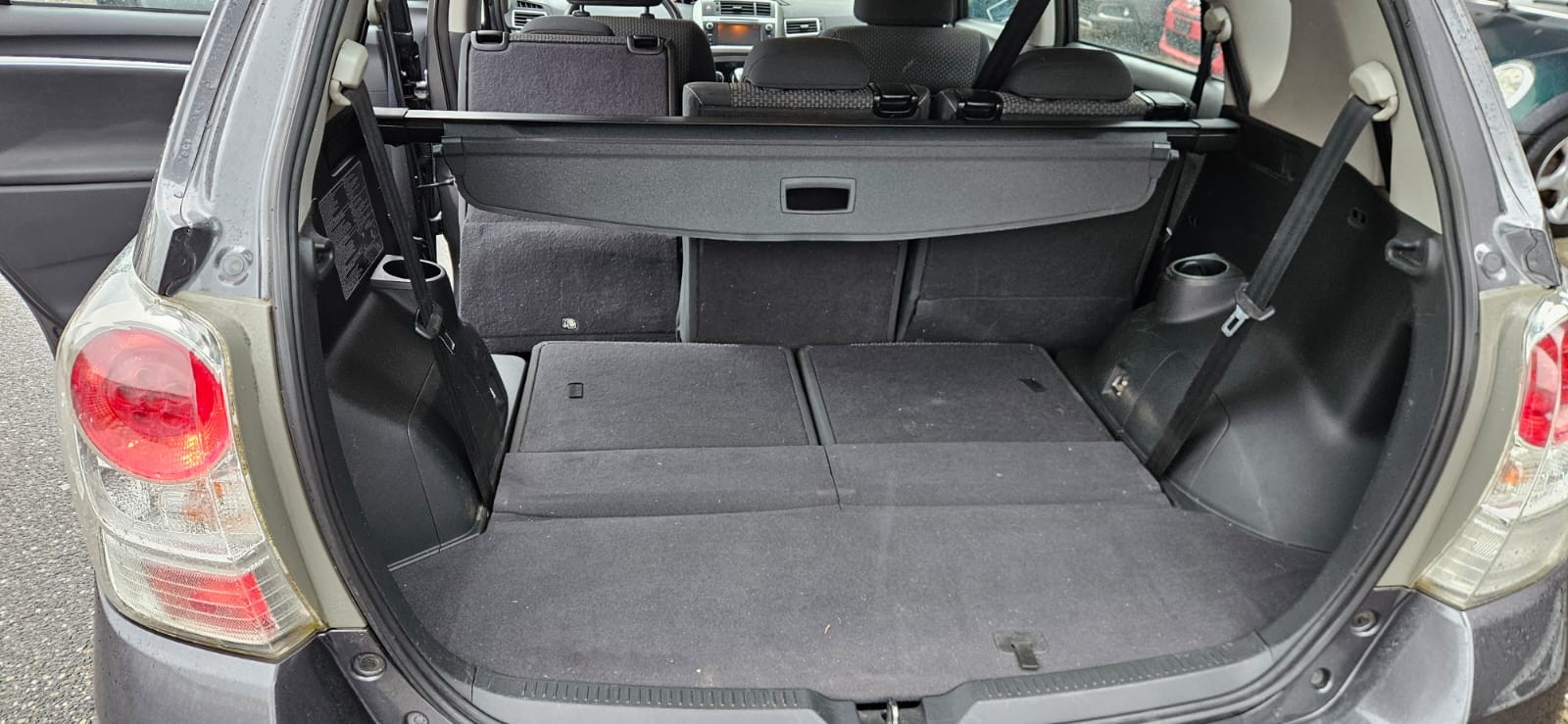 TOYOTA Verso 2.2 D-CAT Sol Automatic-image-6