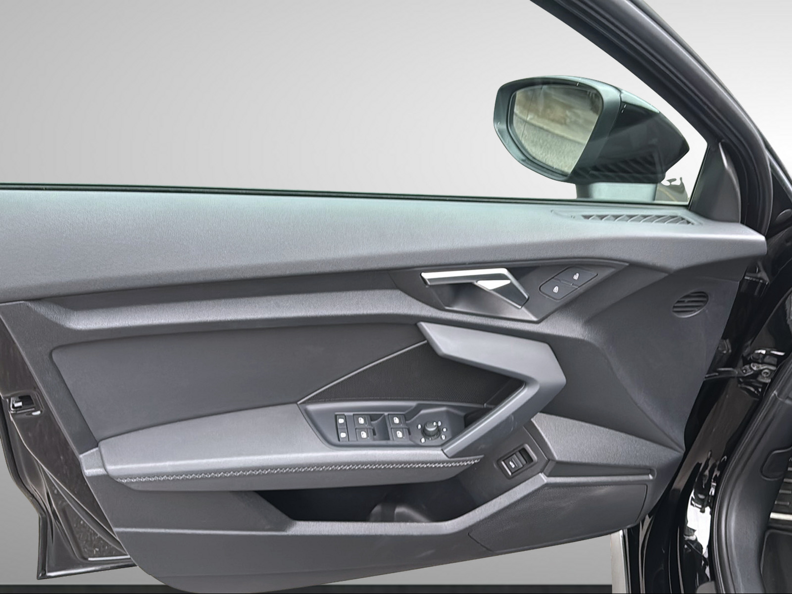 AUDI A3 Limousine 35 TFSI S-Line Attraction S-tronic-image-18