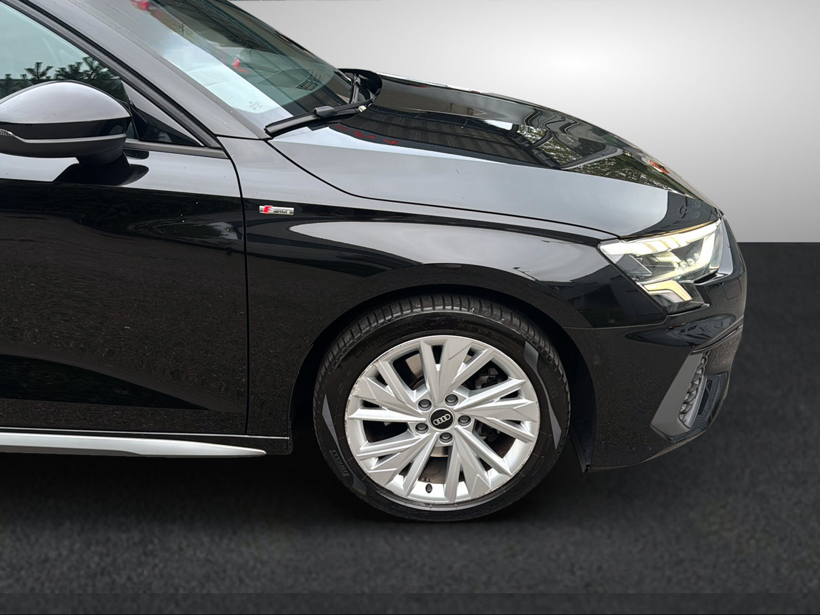 AUDI A3 Limousine 35 TFSI S-Line Attraction S-tronic-image-4