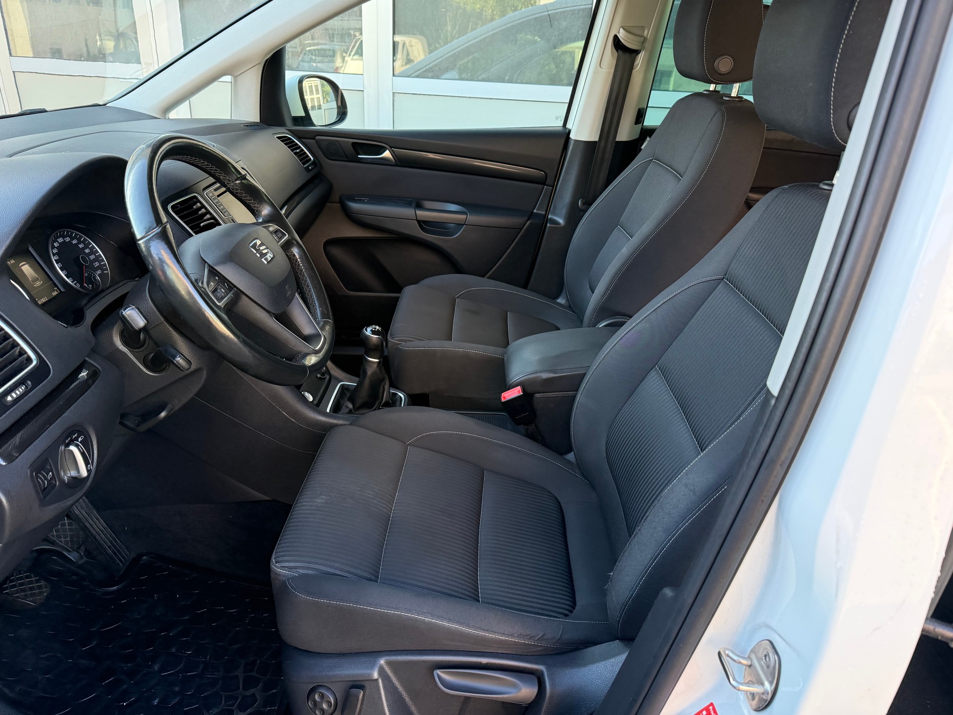 SEAT Alhambra 2.0 TDI Style 4Drive-image-6
