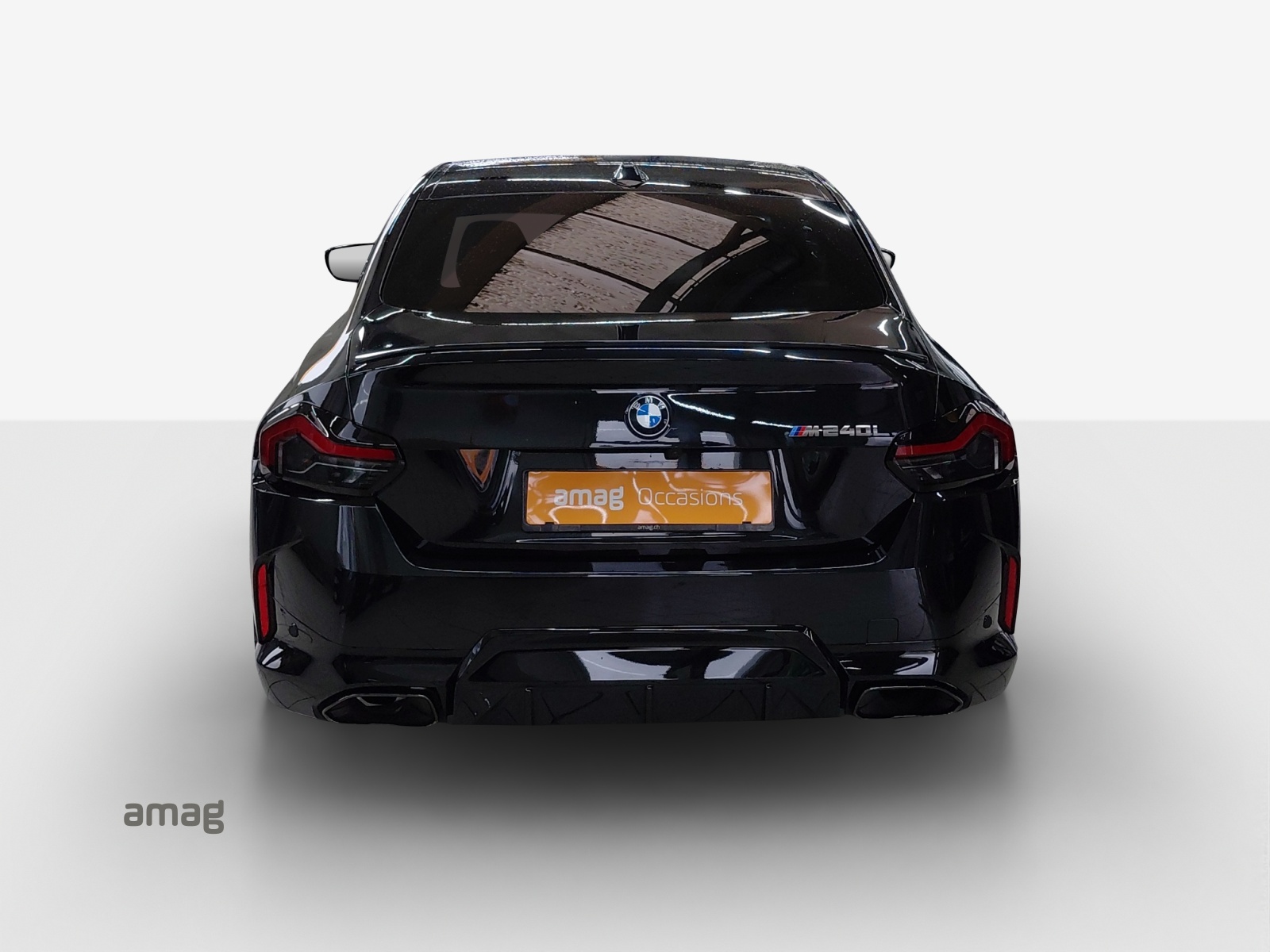 BMW M240i xDrive M Sport Pro Steptronic-showroom-element-3