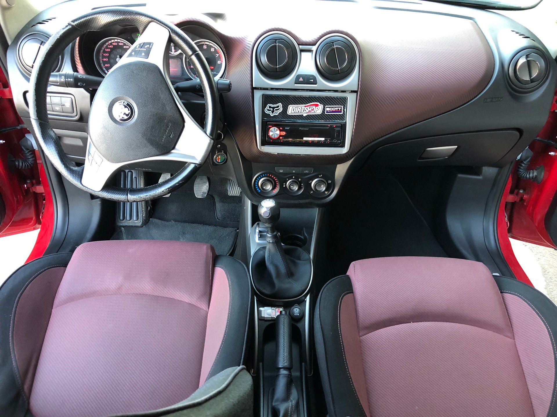 ALFA ROMEO MiTo 1.4 Distinctive-image-11