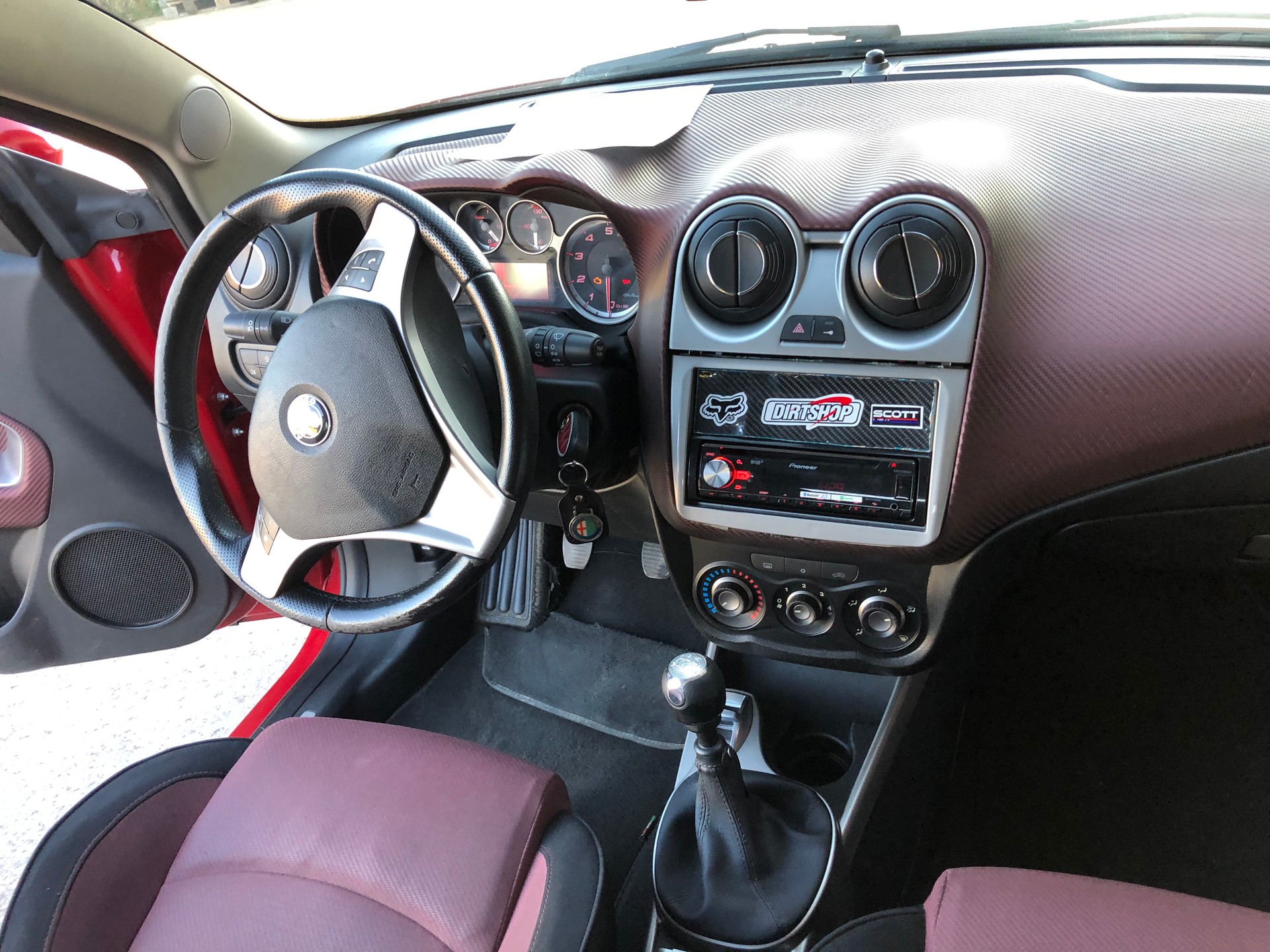 ALFA ROMEO MiTo 1.4 Distinctive-image-12