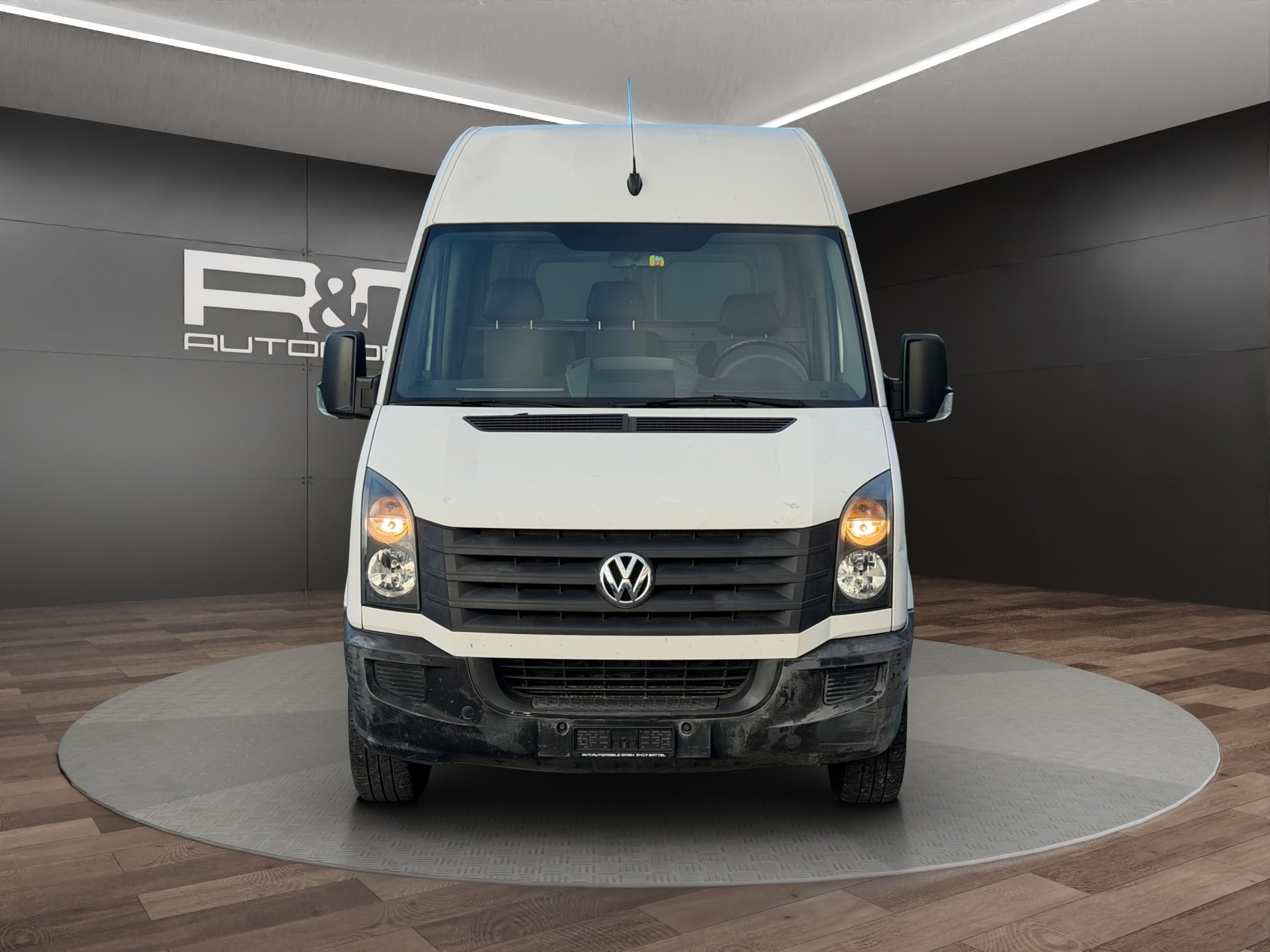 VW Crafter 35 2.0 TDI-image-1