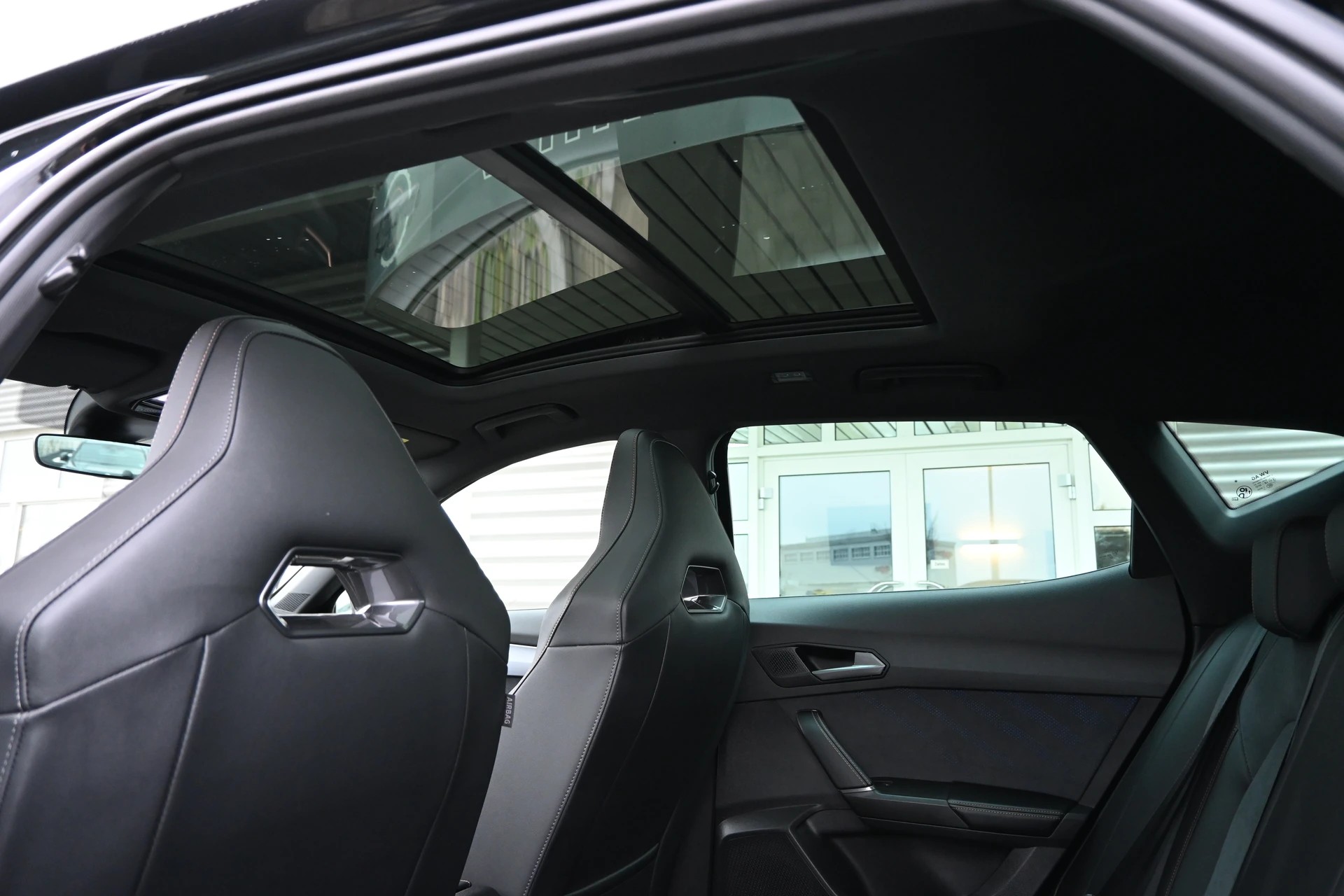 CUPRA Formentor 2.0TSI VZ 4Drive DSG 333PS + AHK 1800kg-image-12