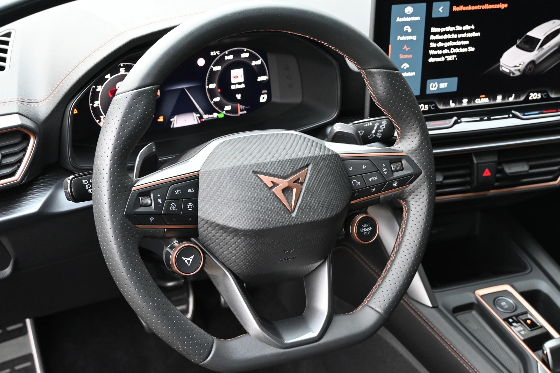 CUPRA Formentor 2.0TSI VZ 4Drive DSG 333PS + AHK 1800kg-image-13