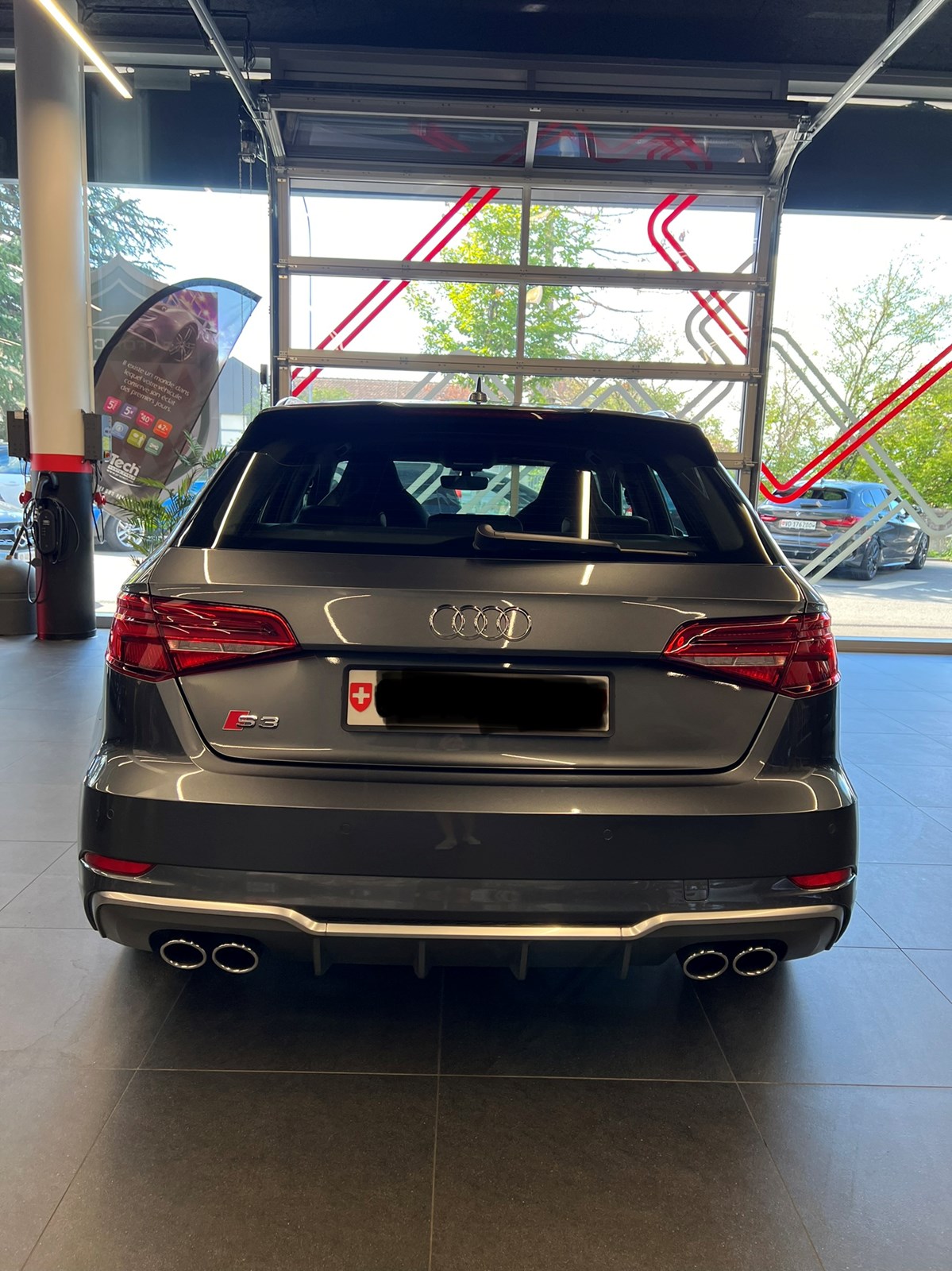 AUDI S3 Sportback 2.0 TFSI quattro S-tronic-image-2