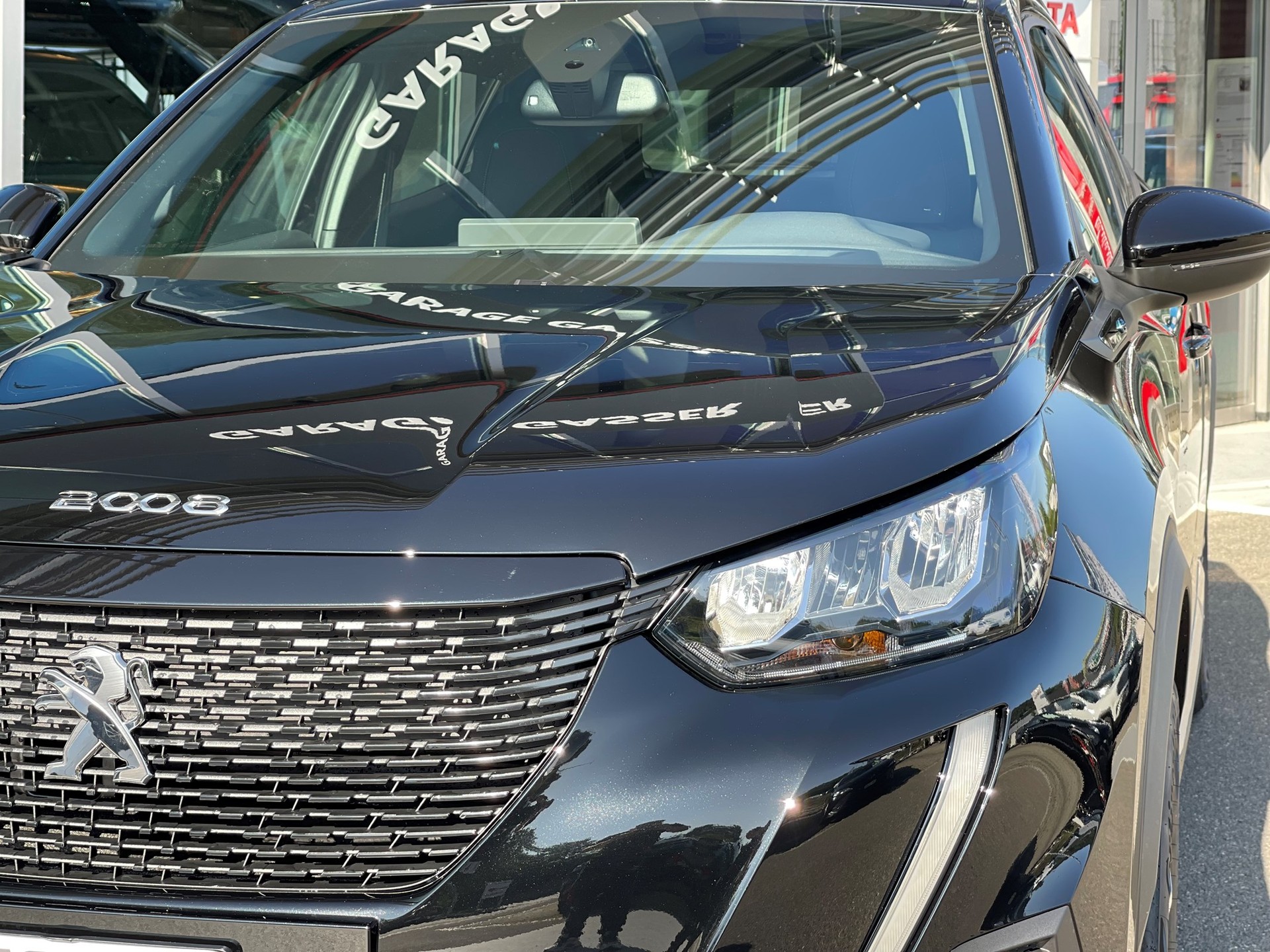 PEUGEOT 2008 e Allure Pack-image-3