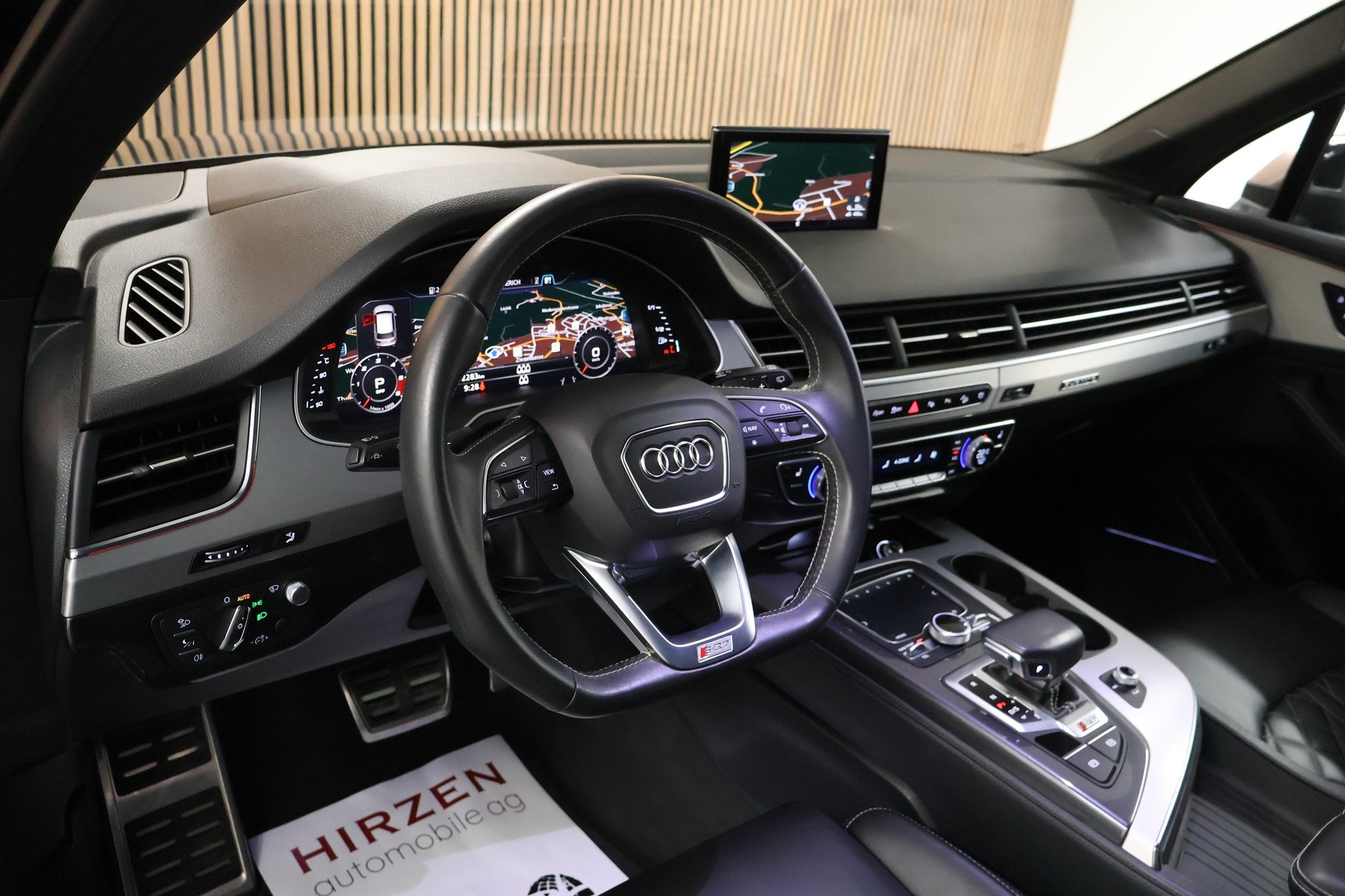 AUDI SQ7 4.0 TDI quattro tiptronic-image-8