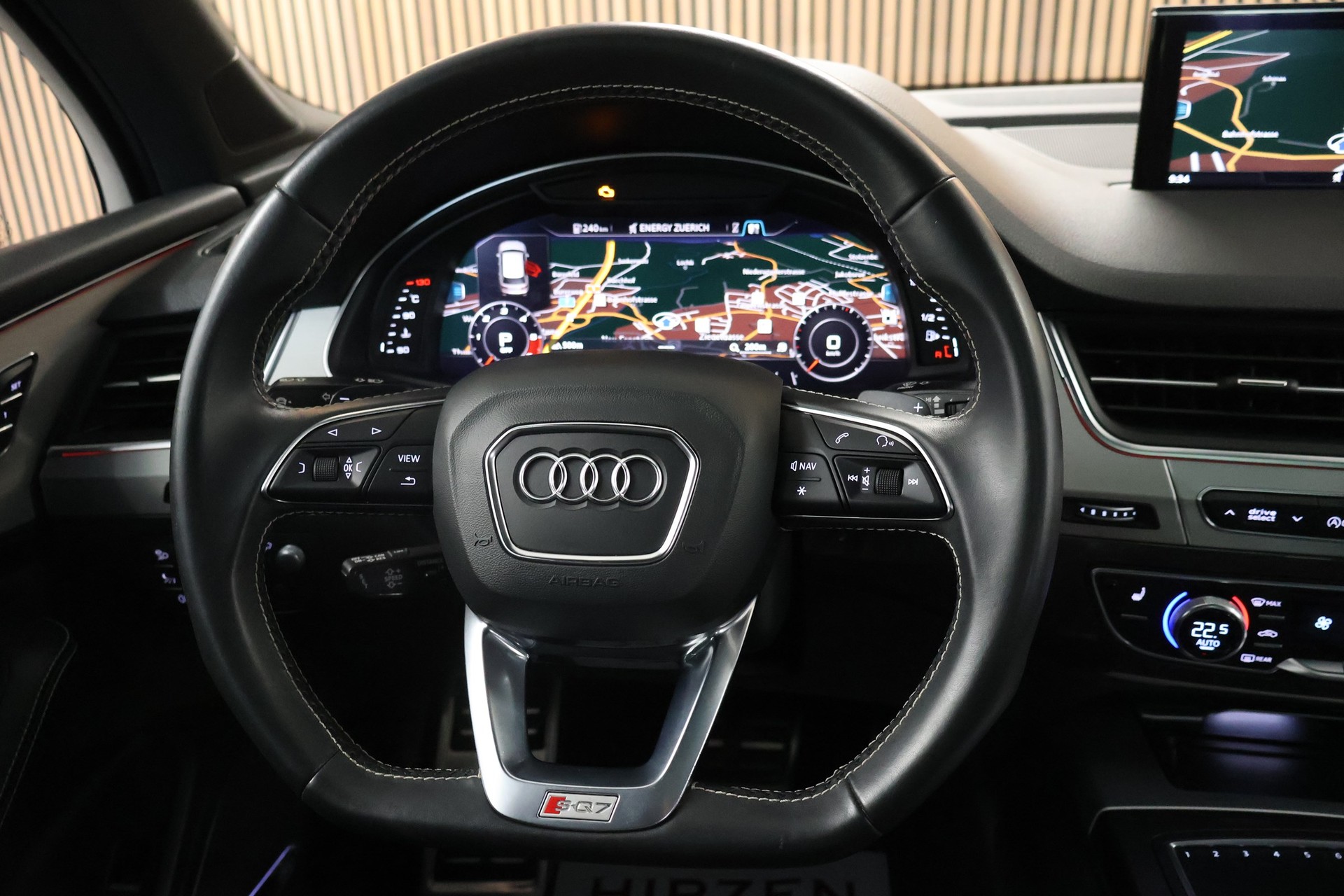 AUDI SQ7 4.0 TDI quattro tiptronic-image-19