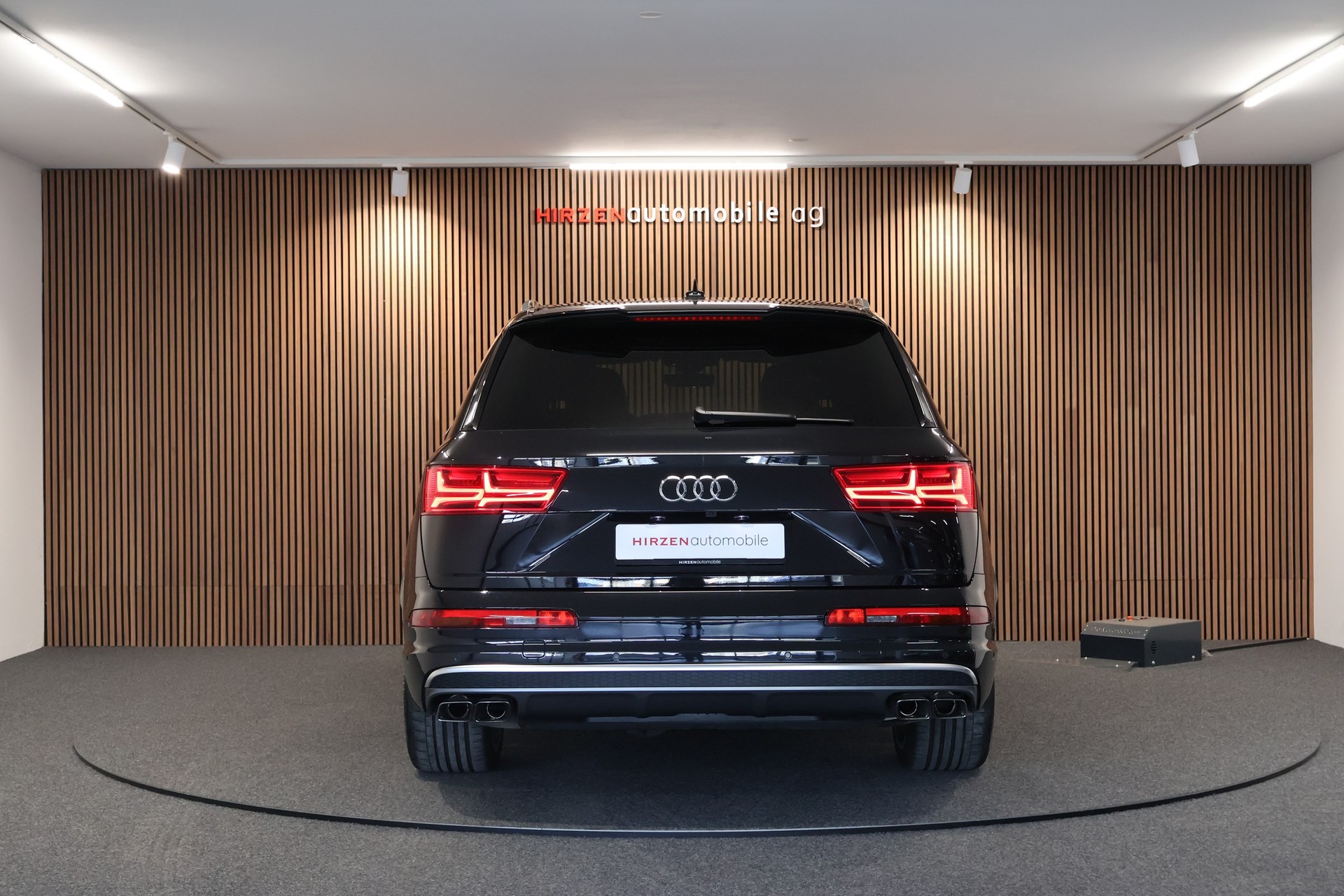 AUDI SQ7 4.0 TDI quattro tiptronic-image-3
