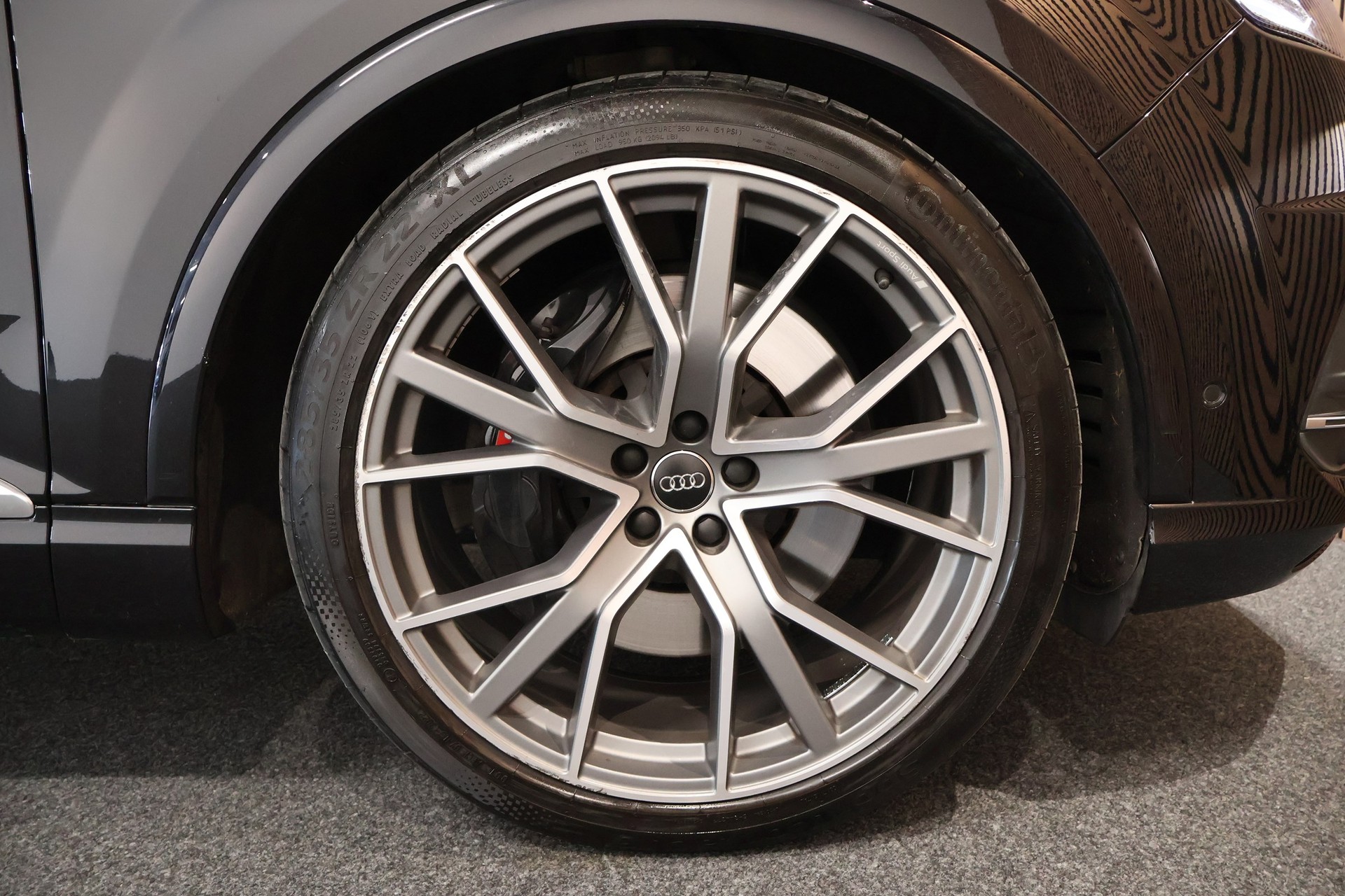 AUDI SQ7 4.0 TDI quattro tiptronic-image-29