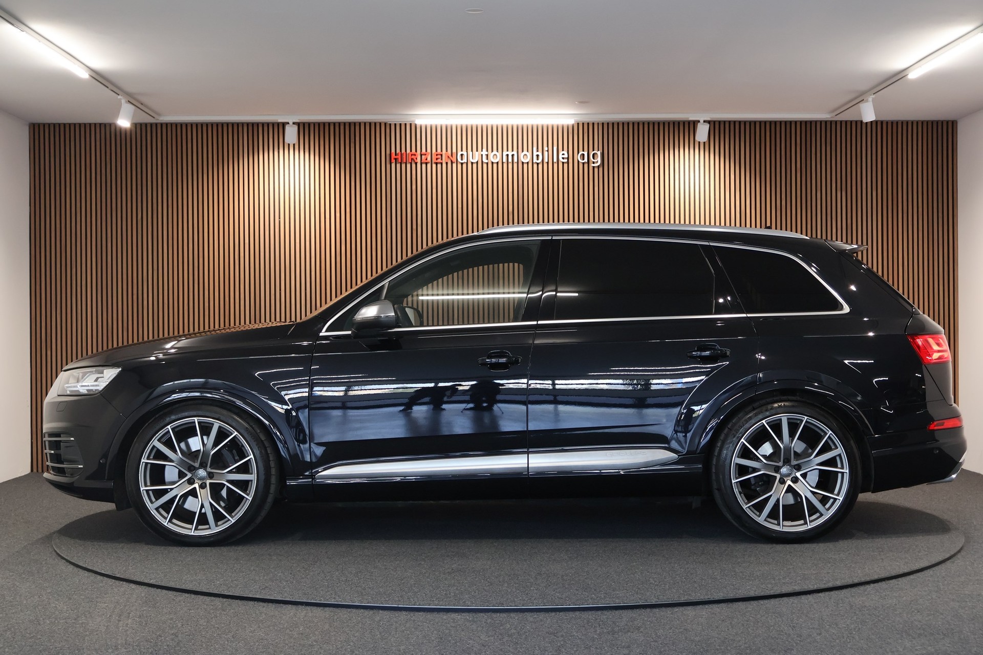 AUDI SQ7 4.0 TDI quattro tiptronic-image-1