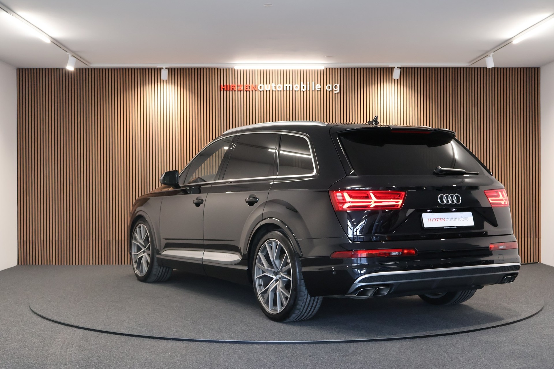 AUDI SQ7 4.0 TDI quattro tiptronic-image-2