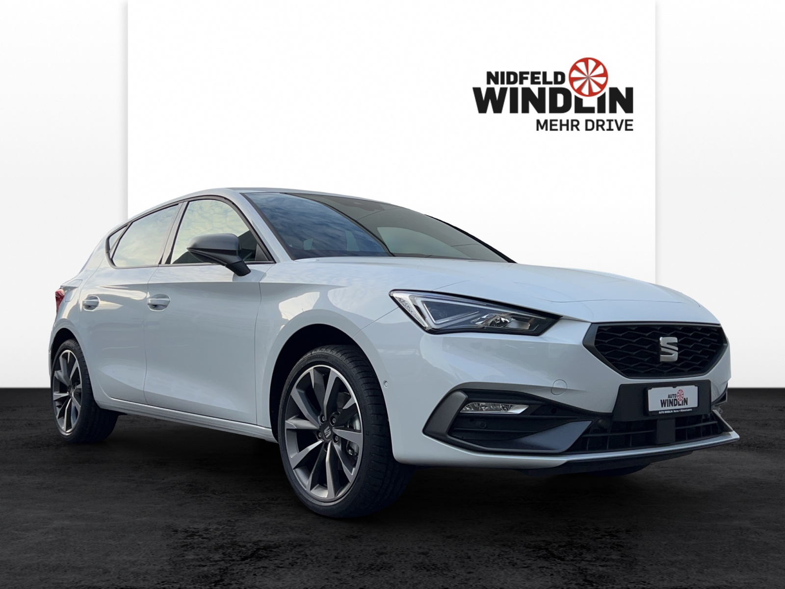 SEAT Leon 1.5 eTSI 150 Move FR DSG-image-0