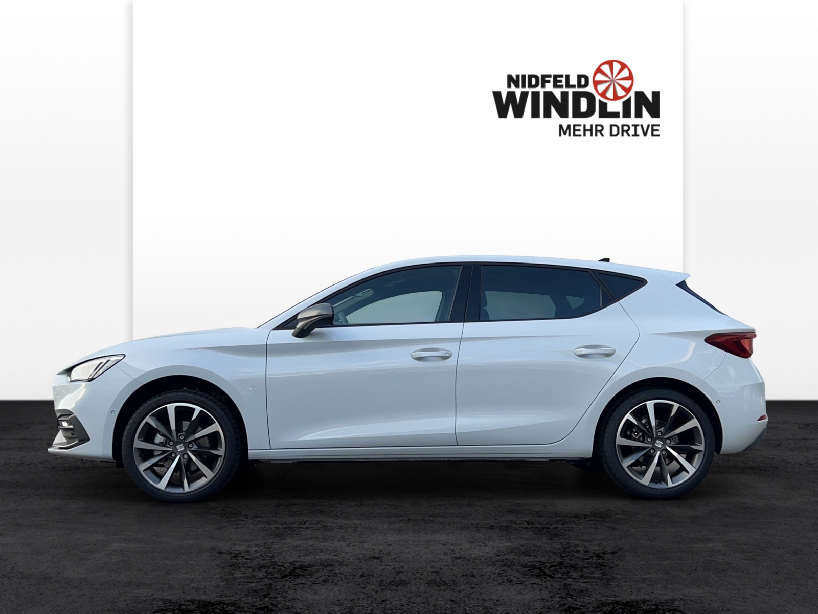 SEAT Leon 1.5 eTSI 150 Move FR DSG-image-2