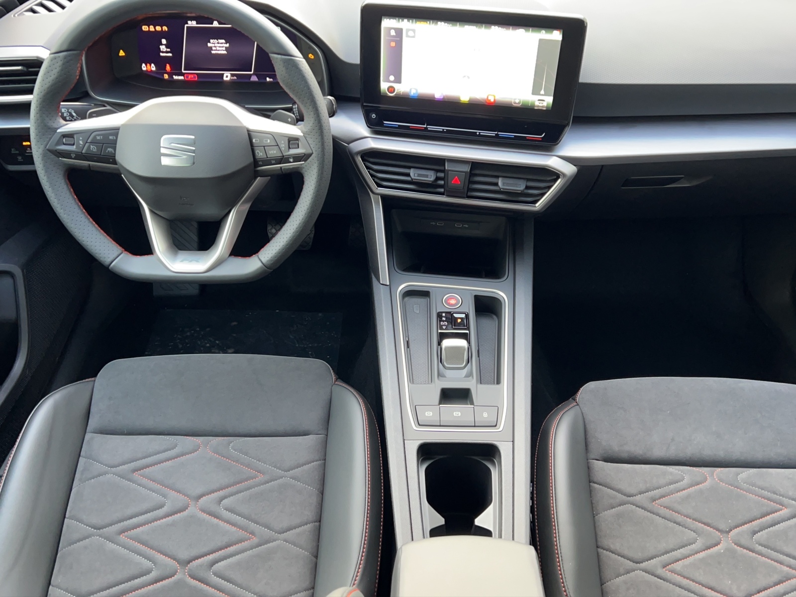 SEAT Leon 1.5 eTSI 150 Move FR DSG-image-9