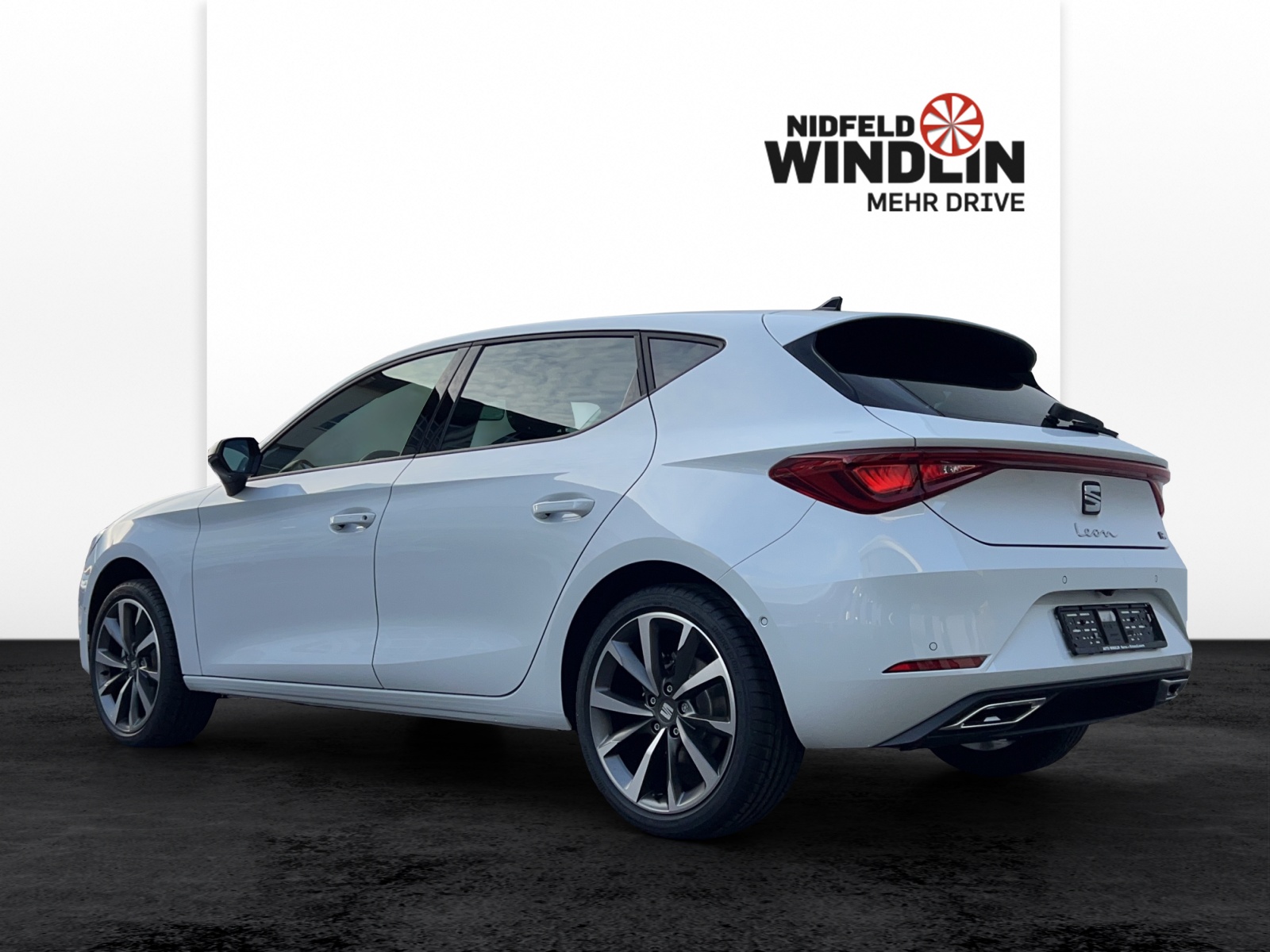 SEAT Leon 1.5 eTSI 150 Move FR DSG-image-3