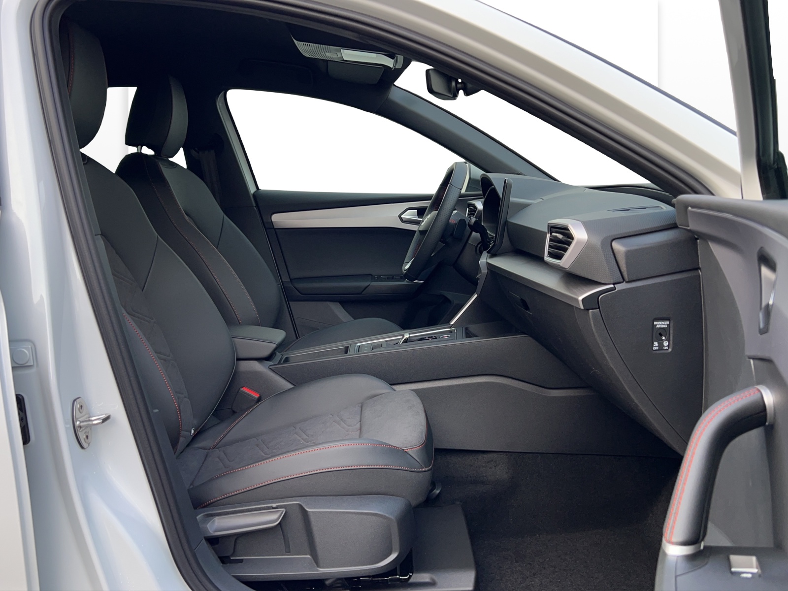 SEAT Leon 1.5 eTSI 150 Move FR DSG-image-6