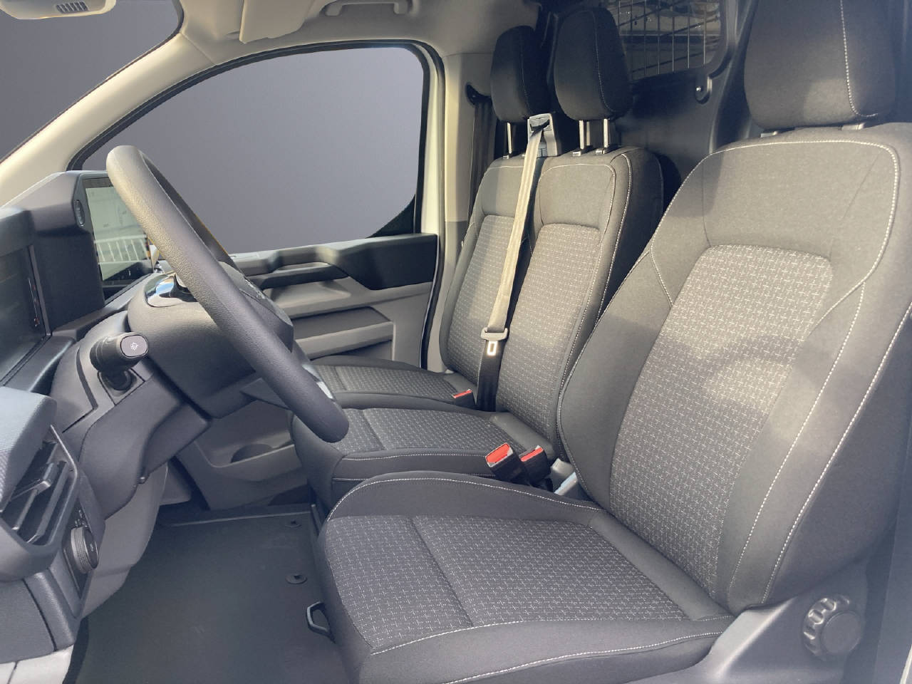 FORD E-Transit Custom Van 320 L1 Trend-showroom-element-3