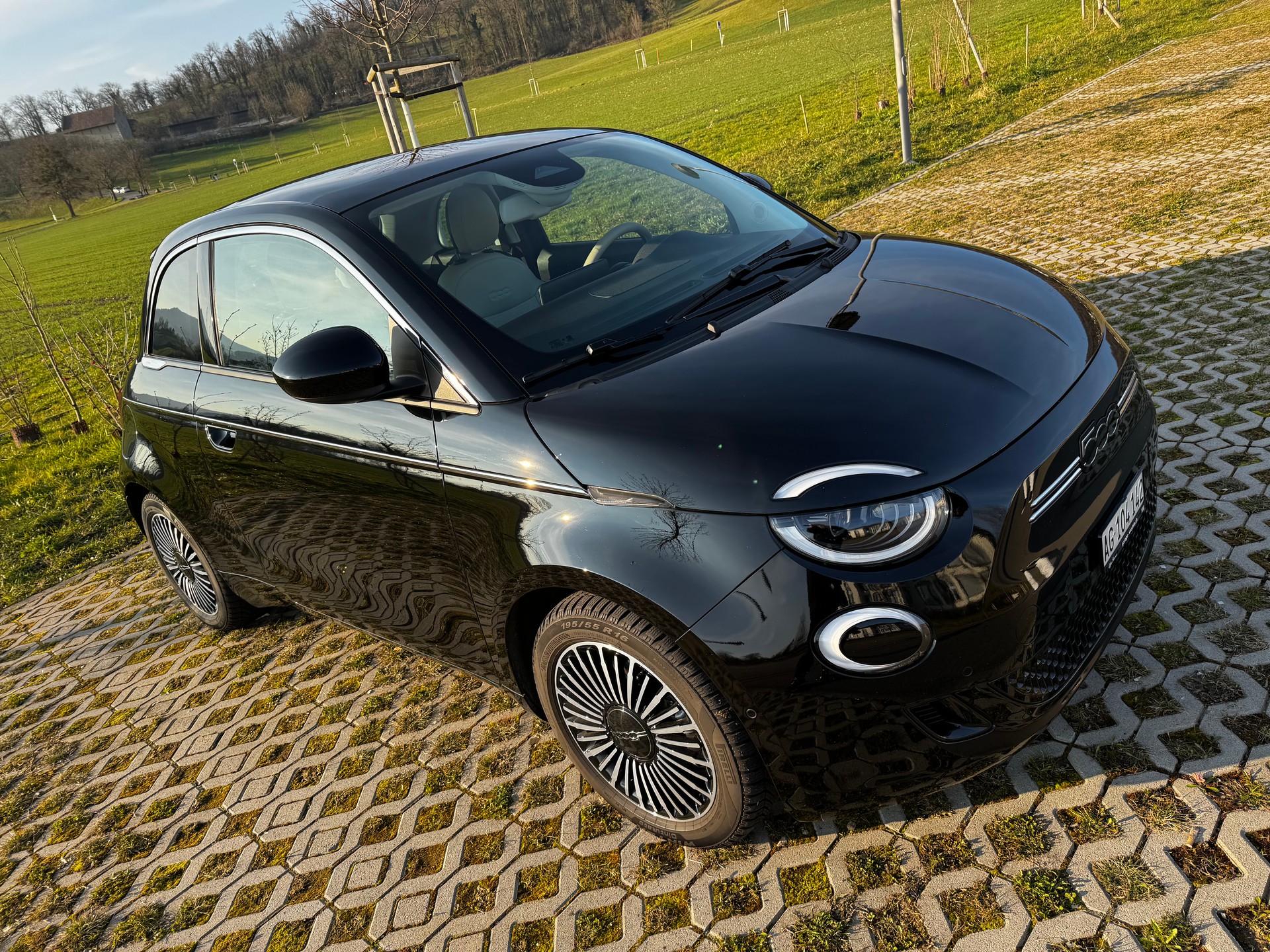 FIAT 500 electric 87 kW La Prima-image-2