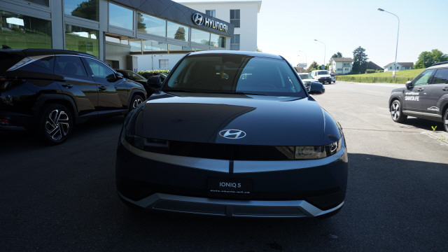 HYUNDAI Ioniq 5 77kW Amplia 4WD-showroom-element-1