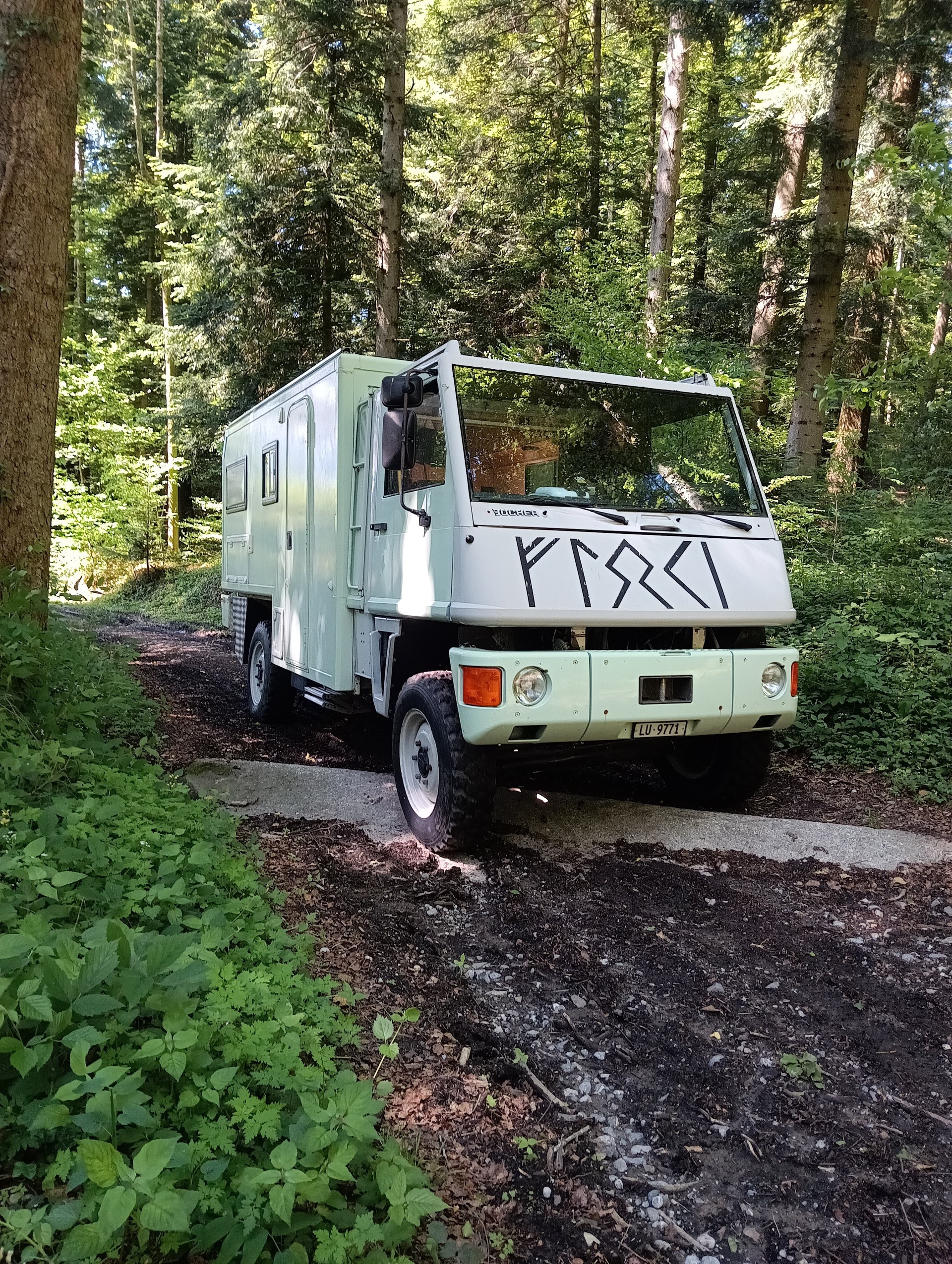 BUCHER Duro 4x4-image-0