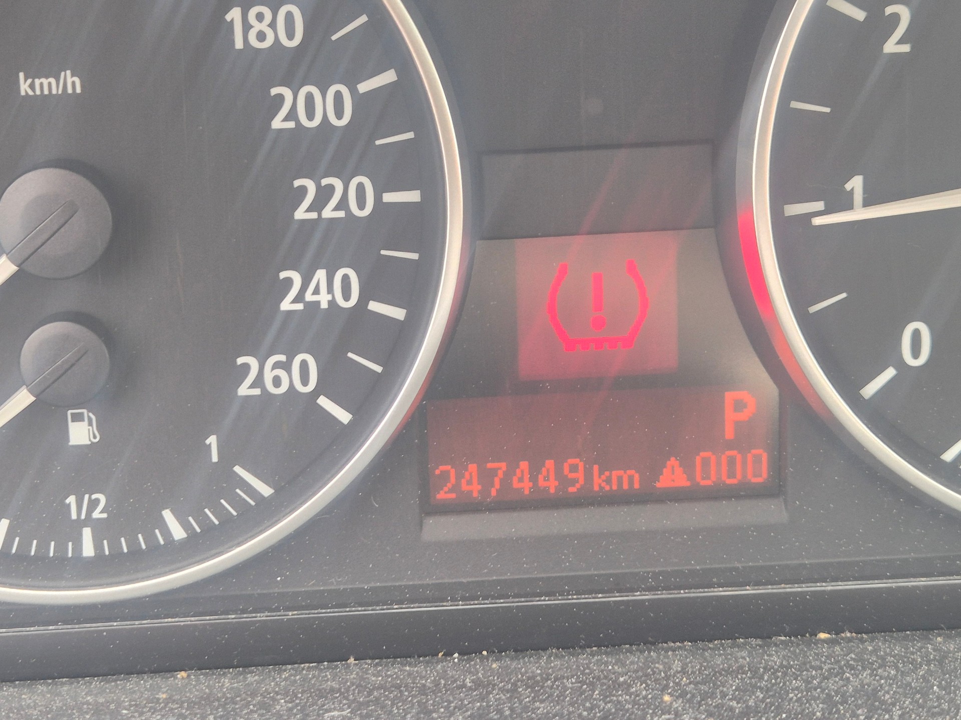 BMW 330i Touring-image-10