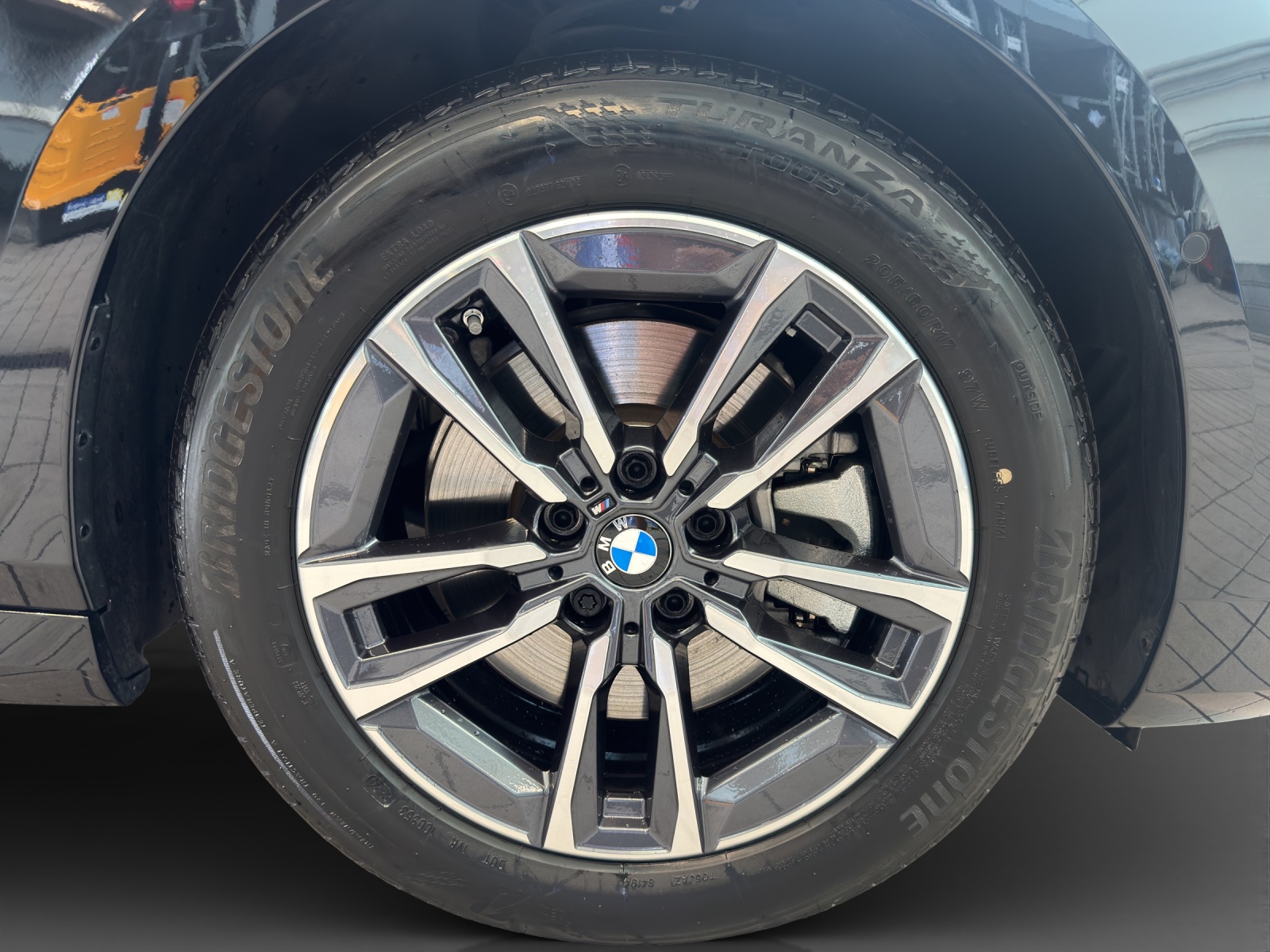 BMW 223d Active Tourer xDrive M Sport-image-8