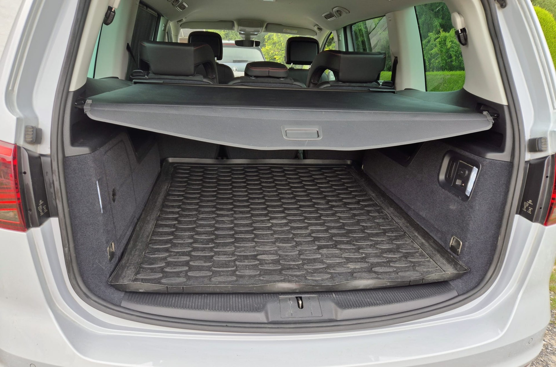 SEAT Alhambra 2.0 TDI Hola FR DSG-image-5
