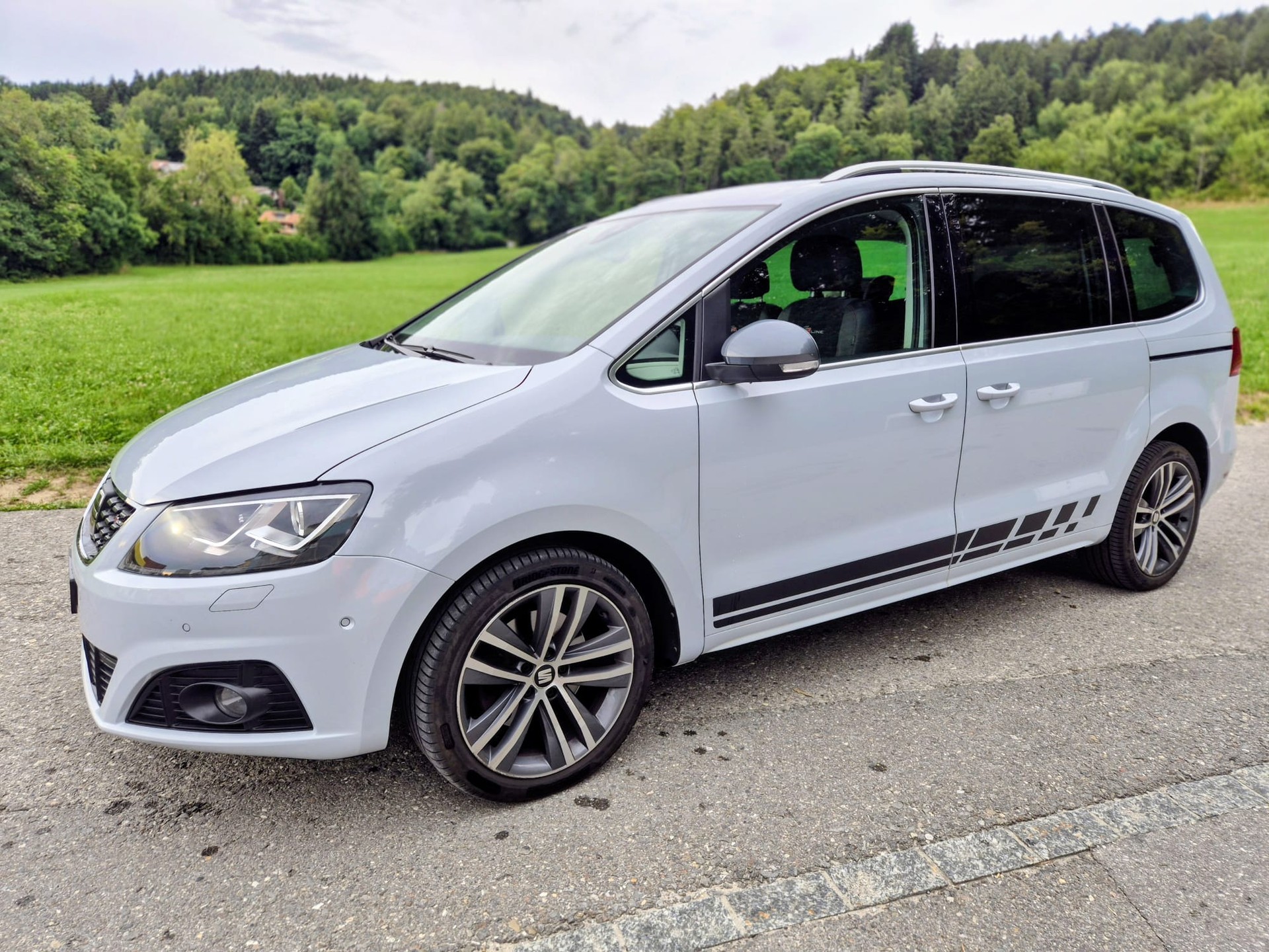 SEAT Alhambra 2.0 TDI Hola FR DSG-image-0