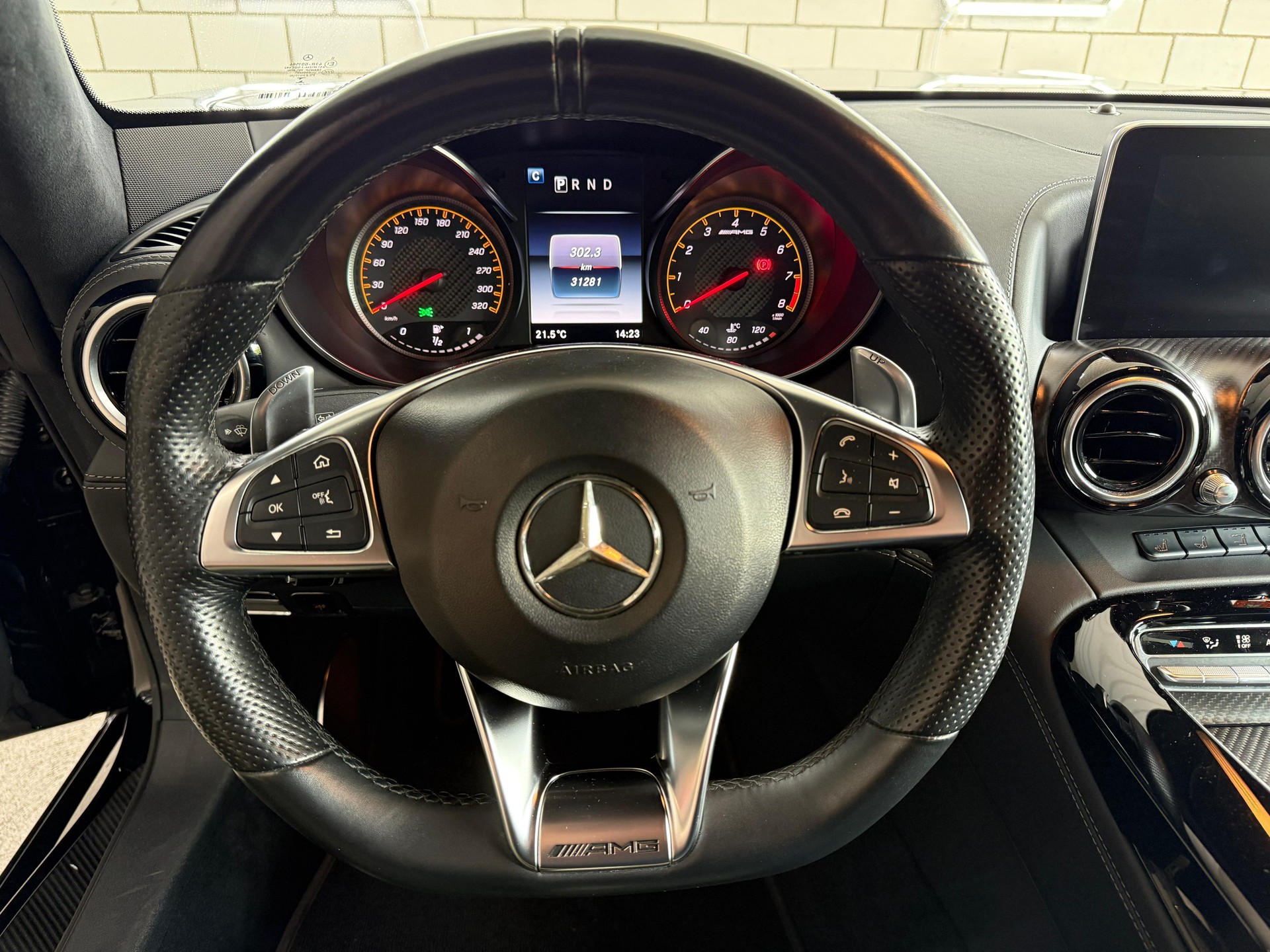 MERCEDES-BENZ AMG GT Roadster Speedshift DCT-image-7