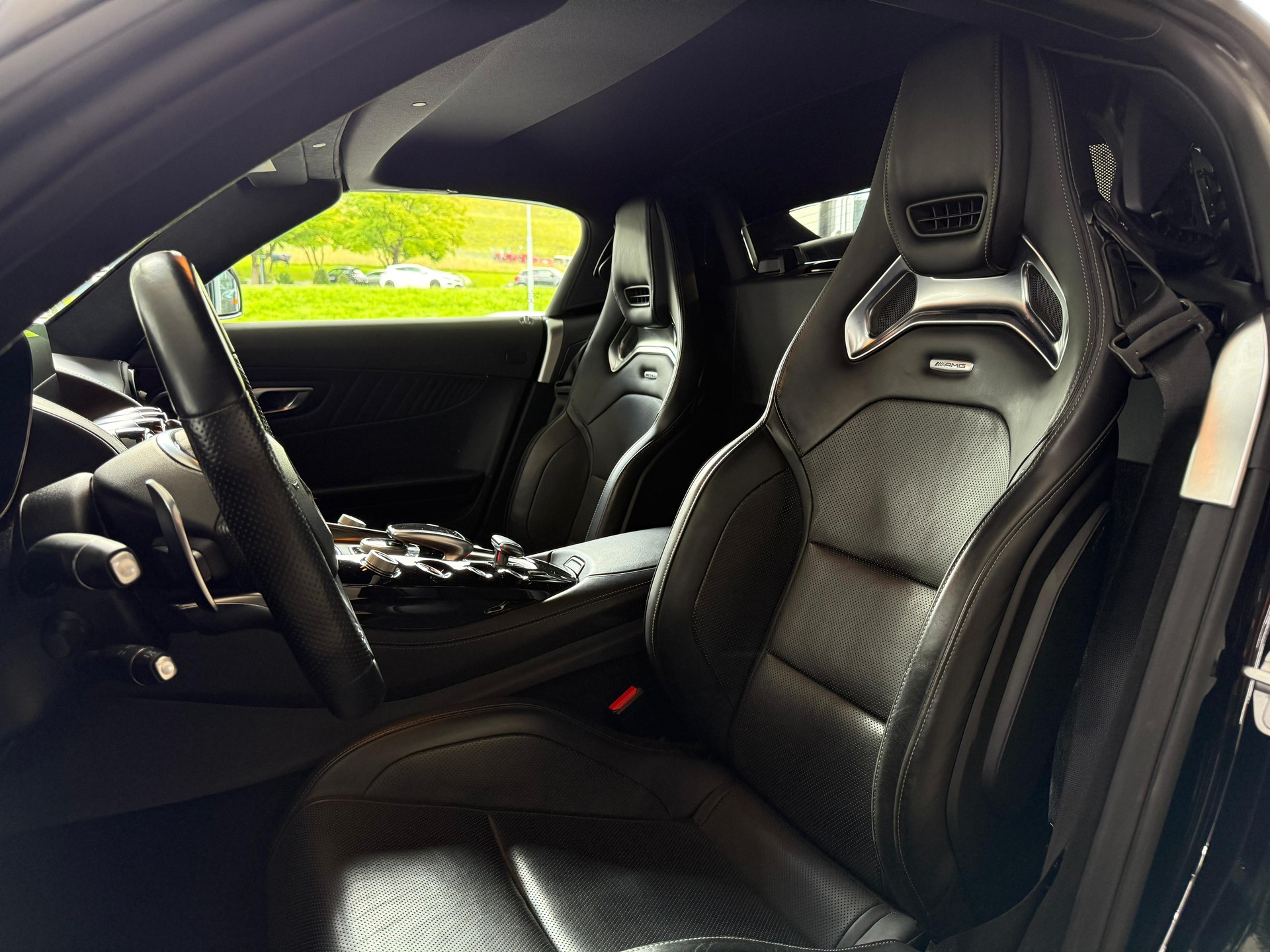 MERCEDES-BENZ AMG GT Roadster Speedshift DCT-image-11