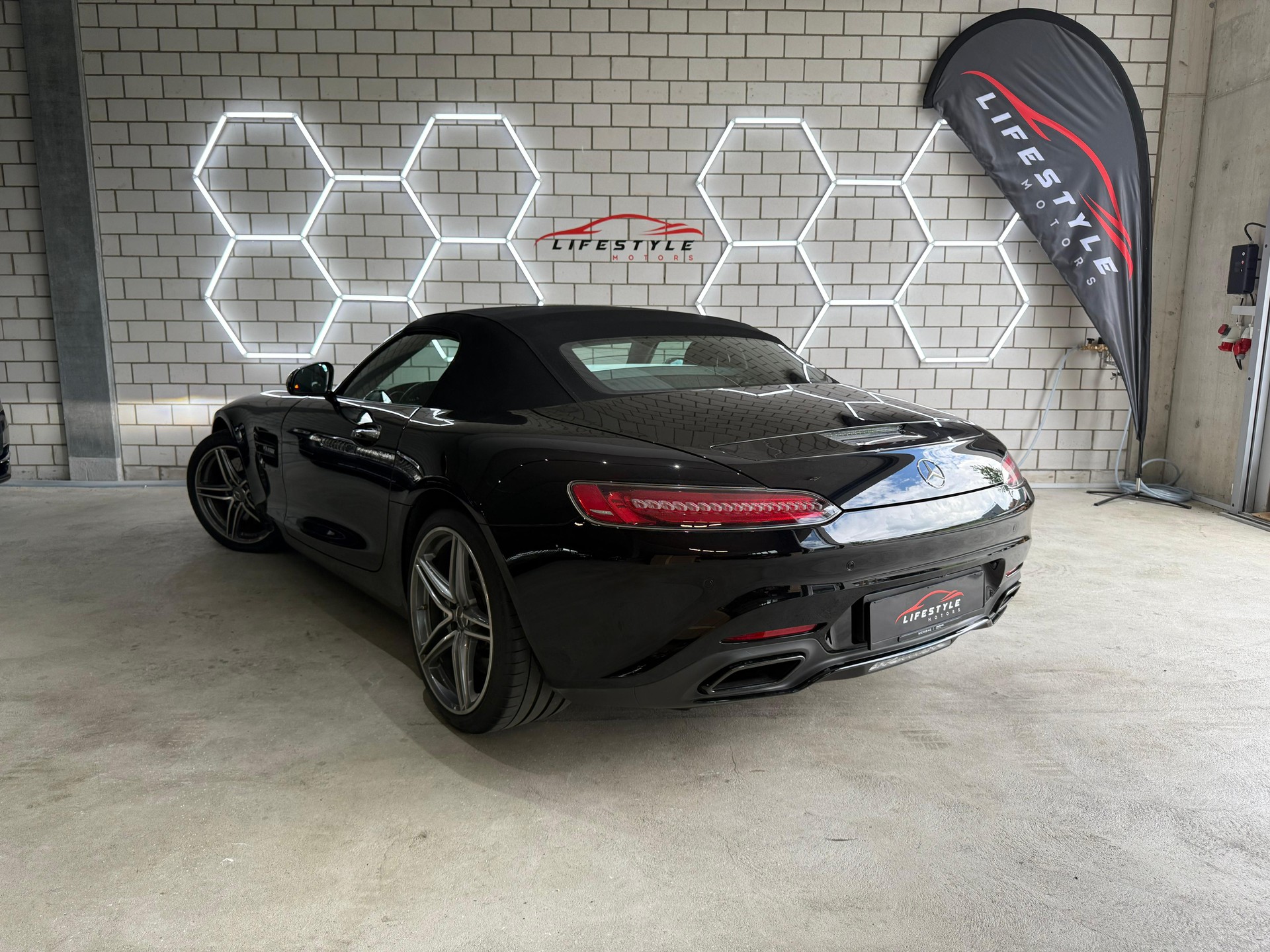 MERCEDES-BENZ AMG GT Roadster Speedshift DCT-image-2
