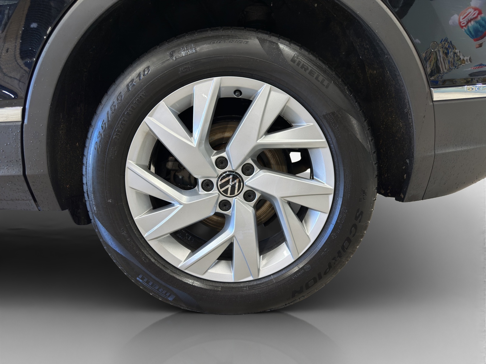 VW Tiguan 2.0 TDI SCR Elegance 4Motion DSG-image-14