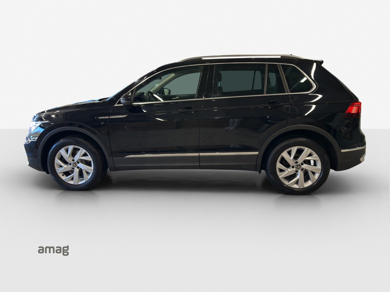 VW Tiguan 2.0 TDI SCR Elegance 4Motion DSG-image-1