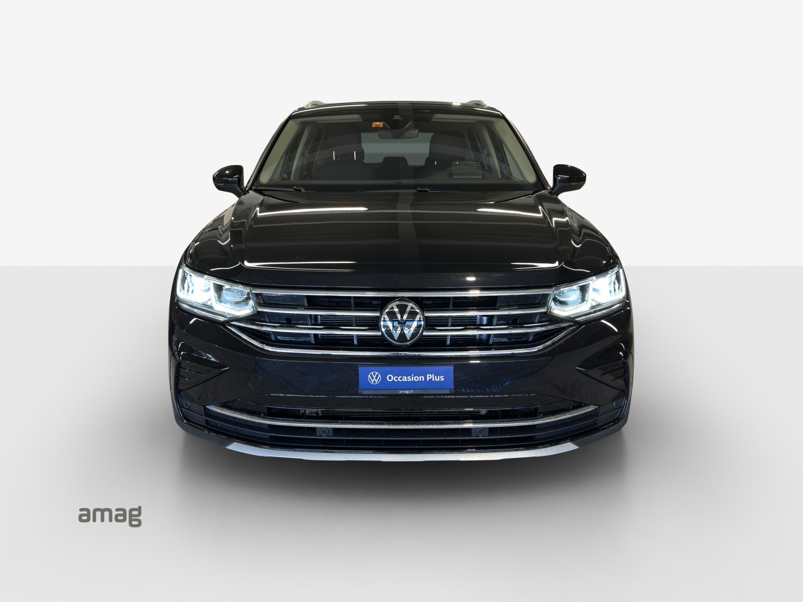 VW Tiguan 2.0 TDI SCR Elegance 4Motion DSG-image-6