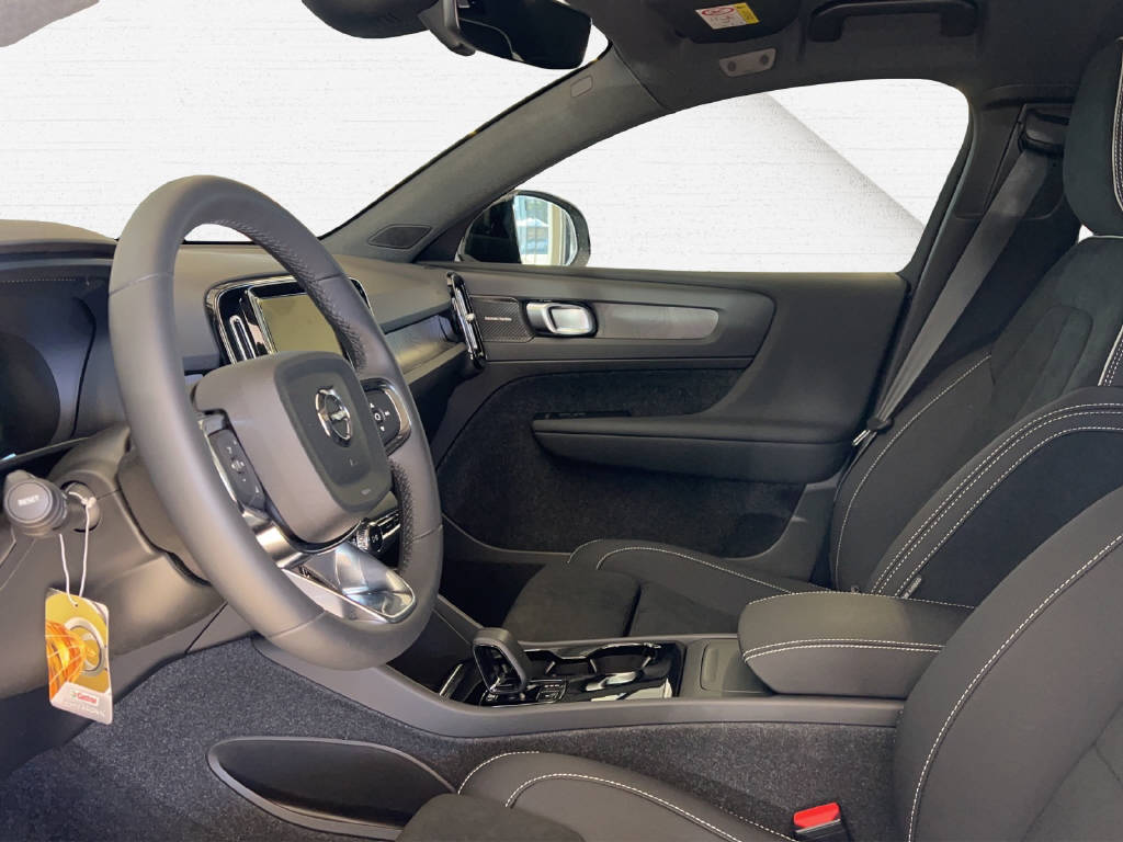 VOLVO C40 P8 Twin Recharge Ultimate AWD-image-14