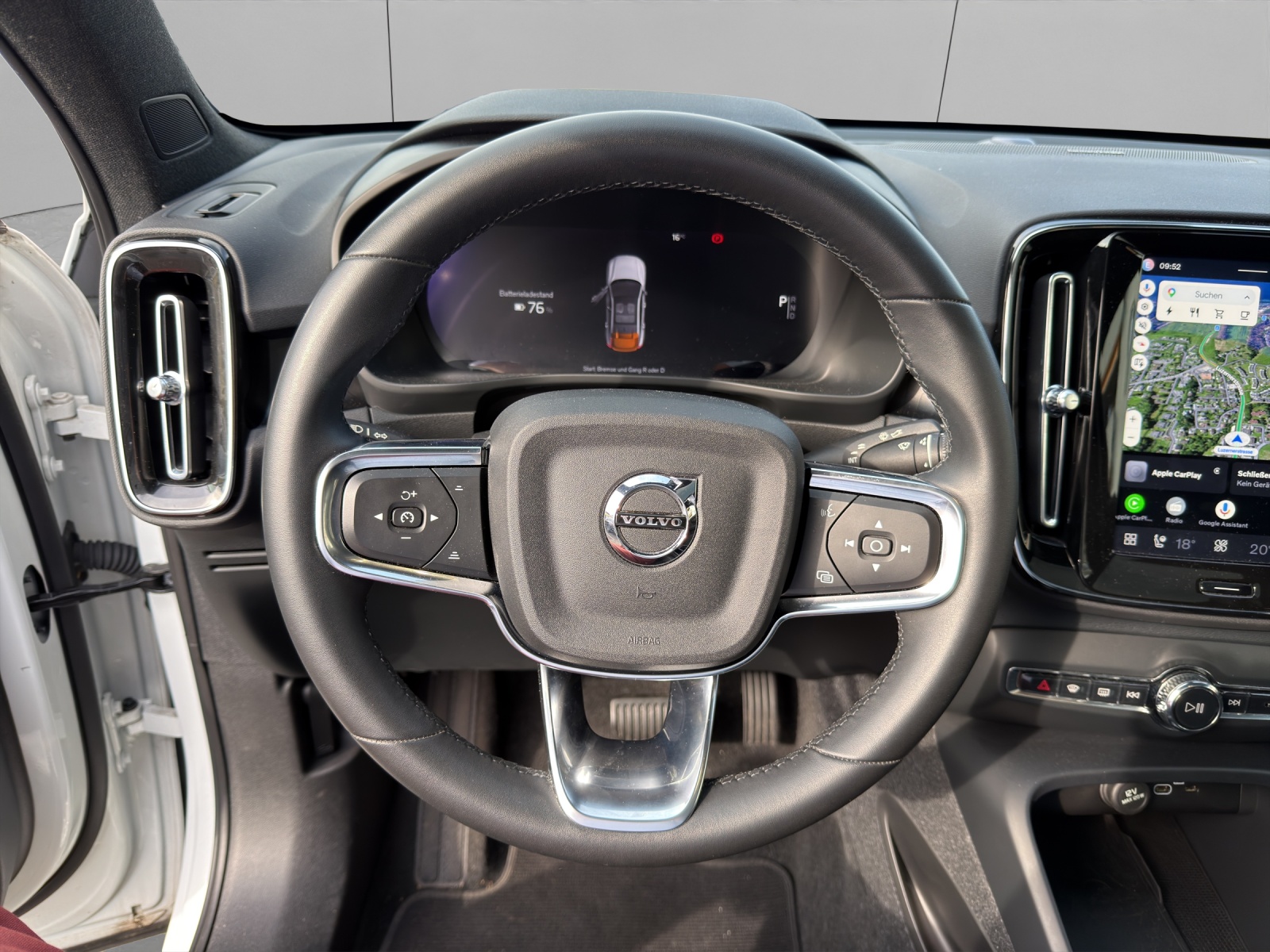 VOLVO C40 P8 Twin Recharge Ultimate AWD-image-11