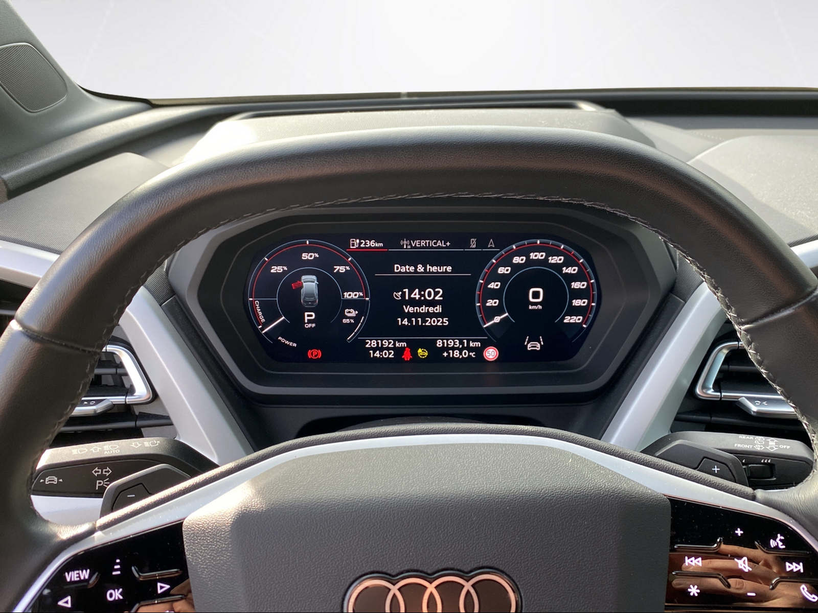 AUDI Q4 e-tron 45 quattro-image-4