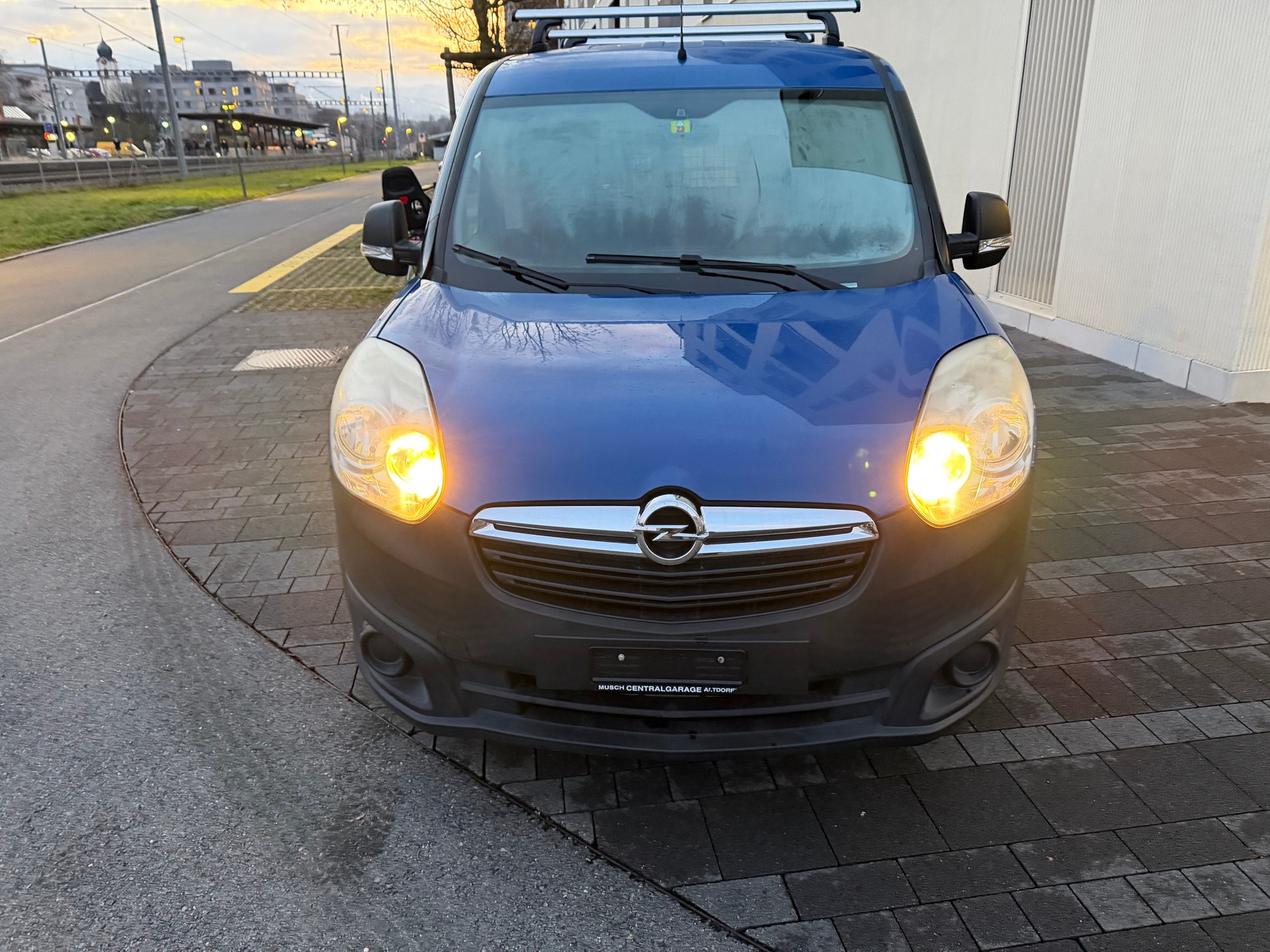 OPEL Combo 1.3 CDTI 2.2 L1H1-image-1